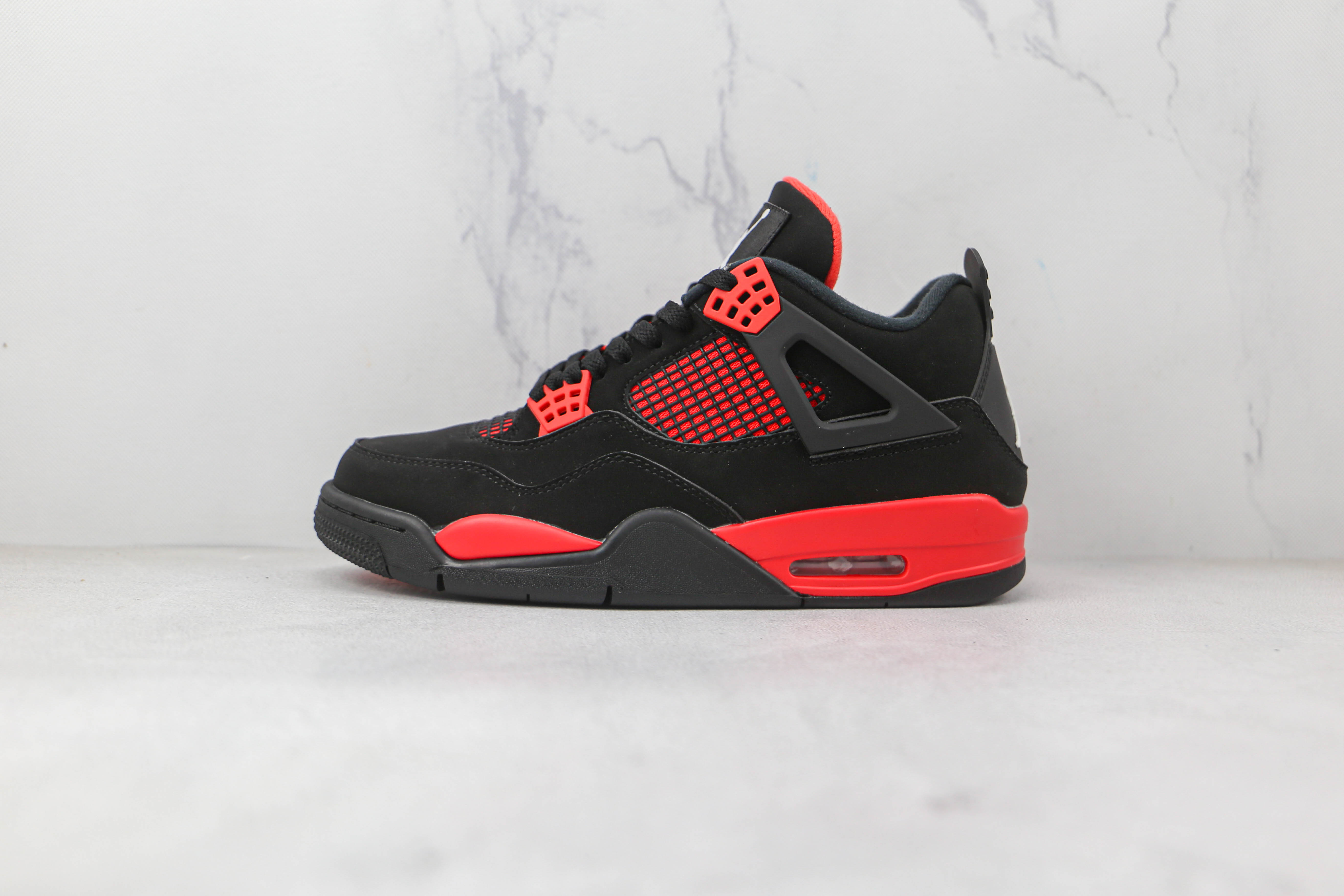 Air Jordan 4 Red Thunder