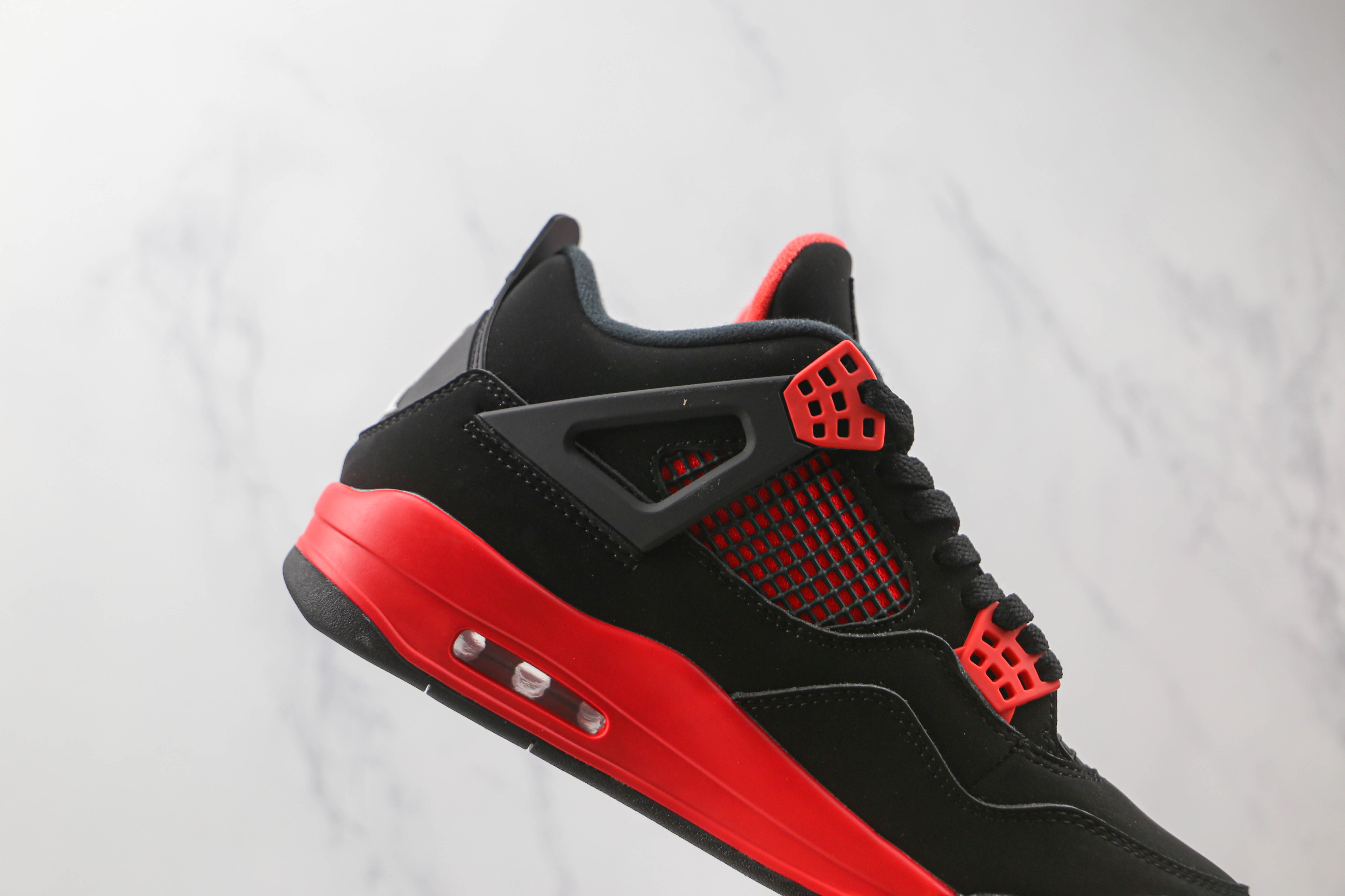 Air Jordan 4 Red Thunder