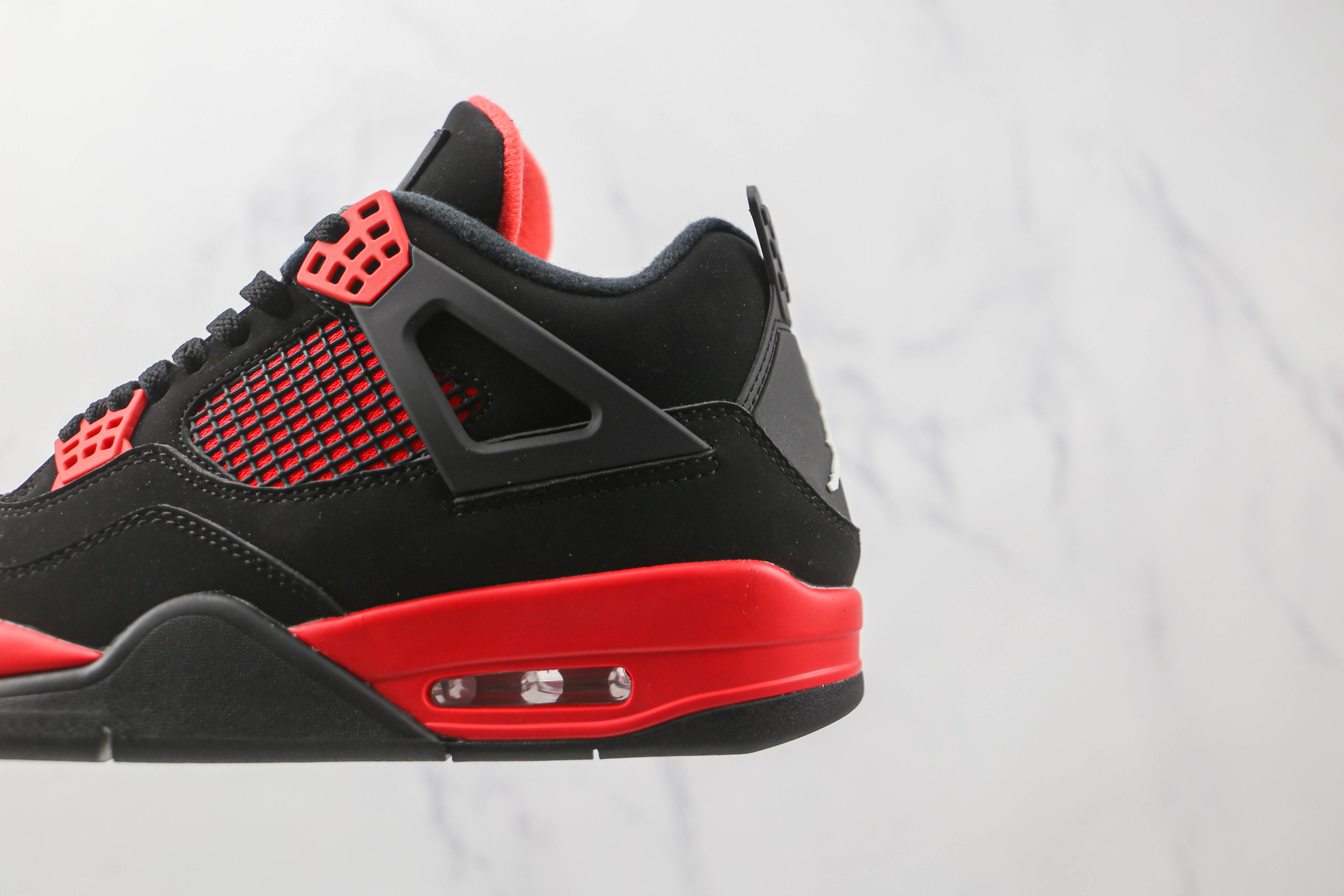 Air Jordan 4 Red Thunder