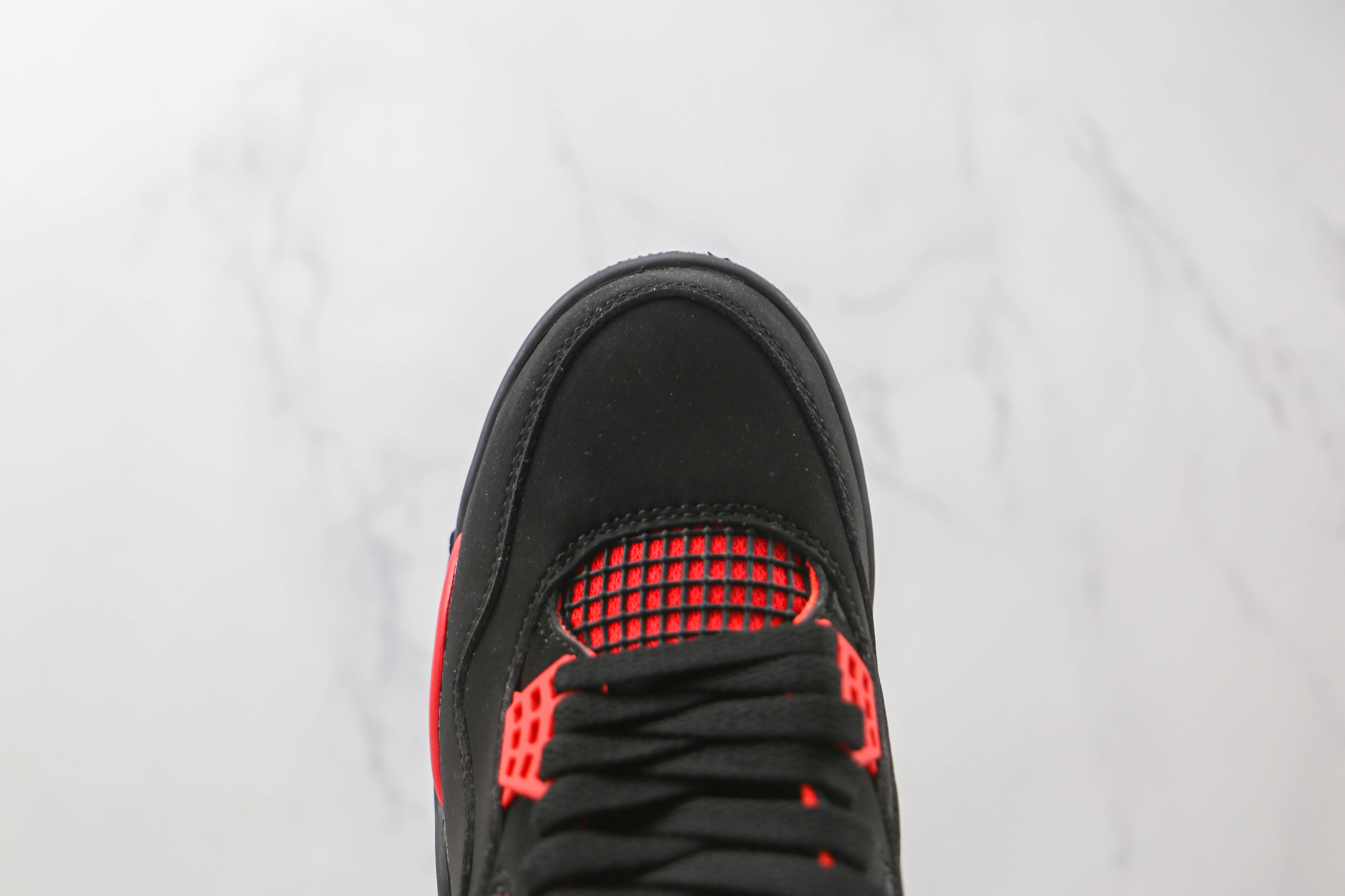 Air Jordan 4 Red Thunder