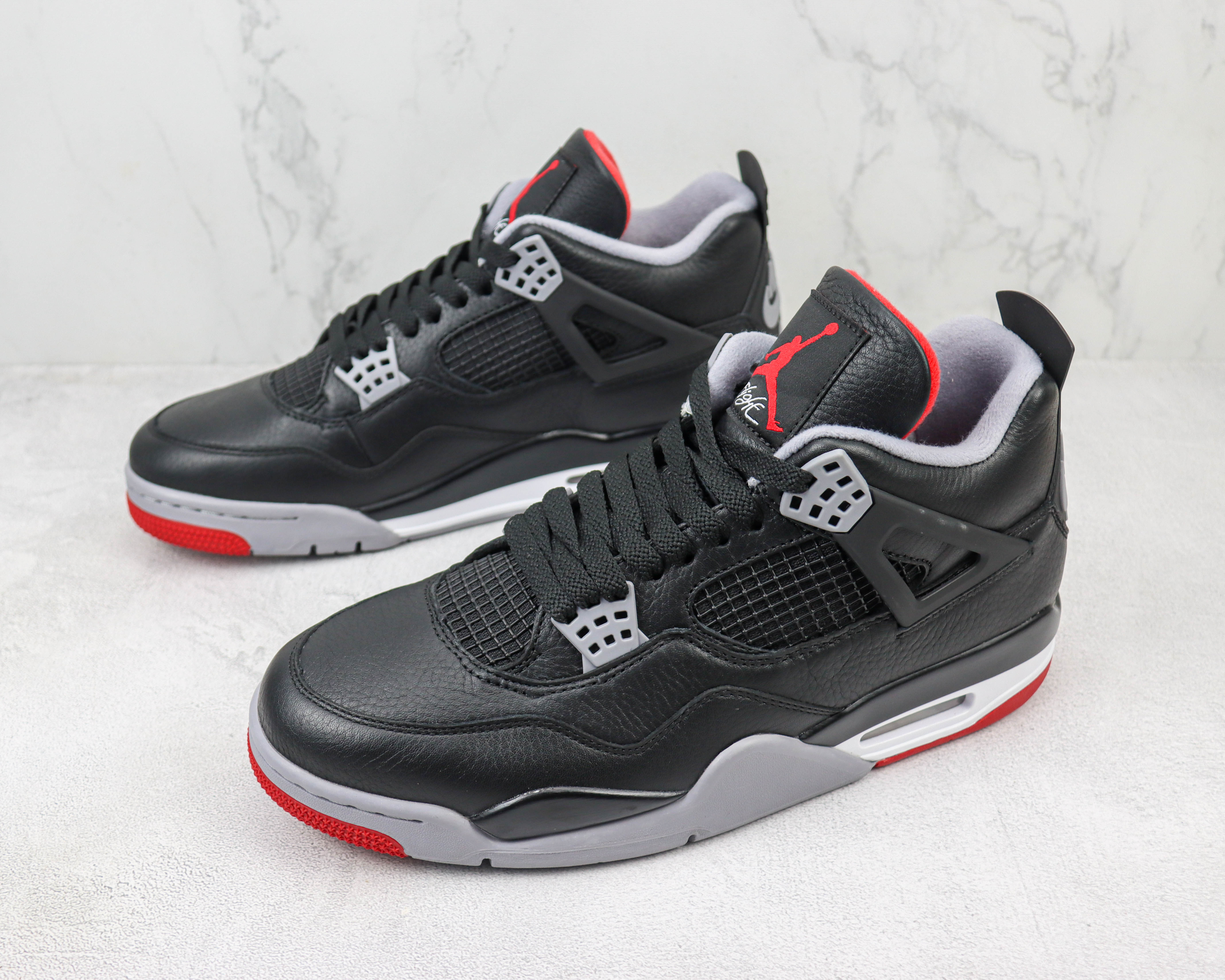 Air Jordan 4 Retro Bred