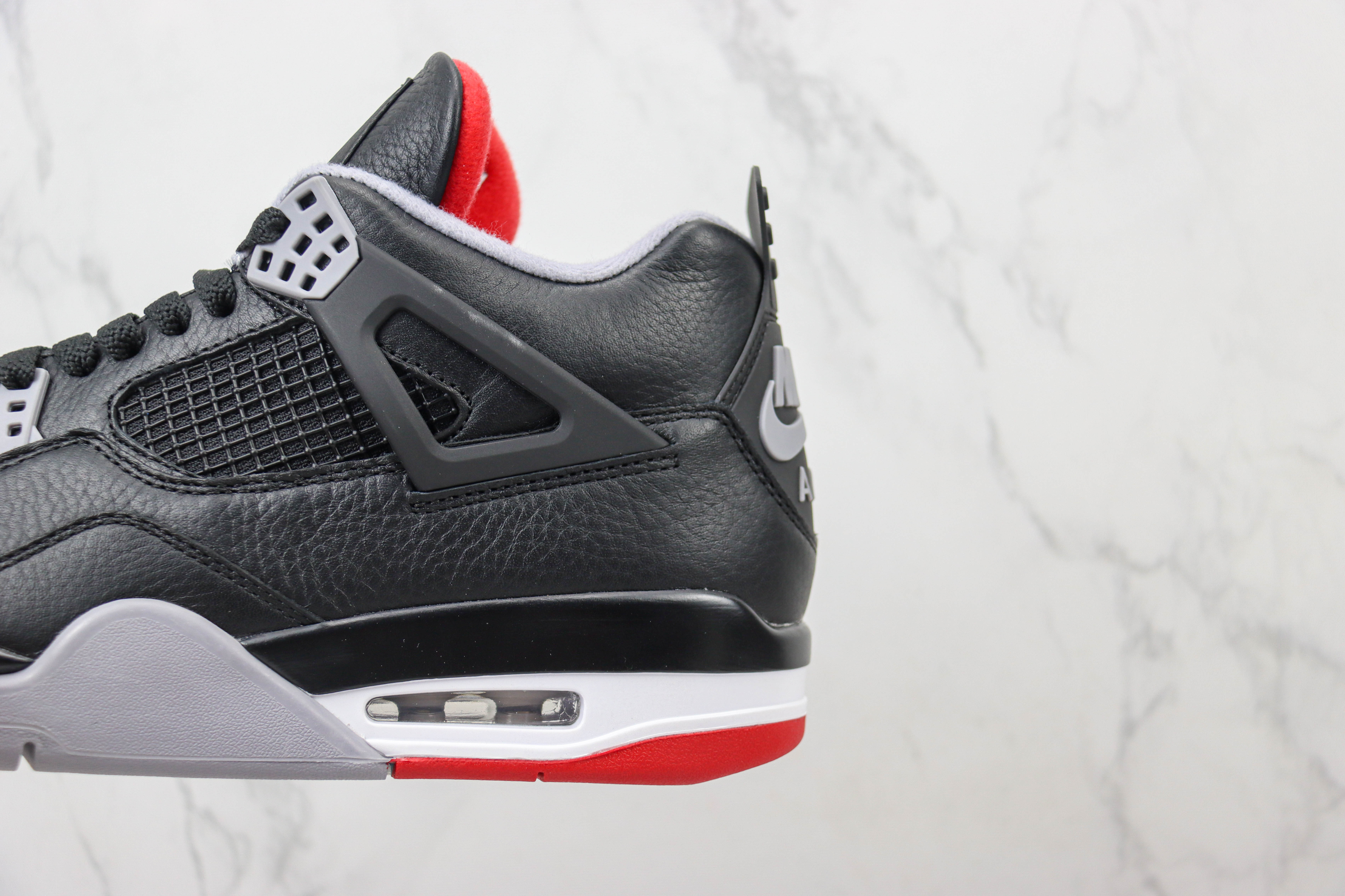 Air Jordan 4 Retro Bred