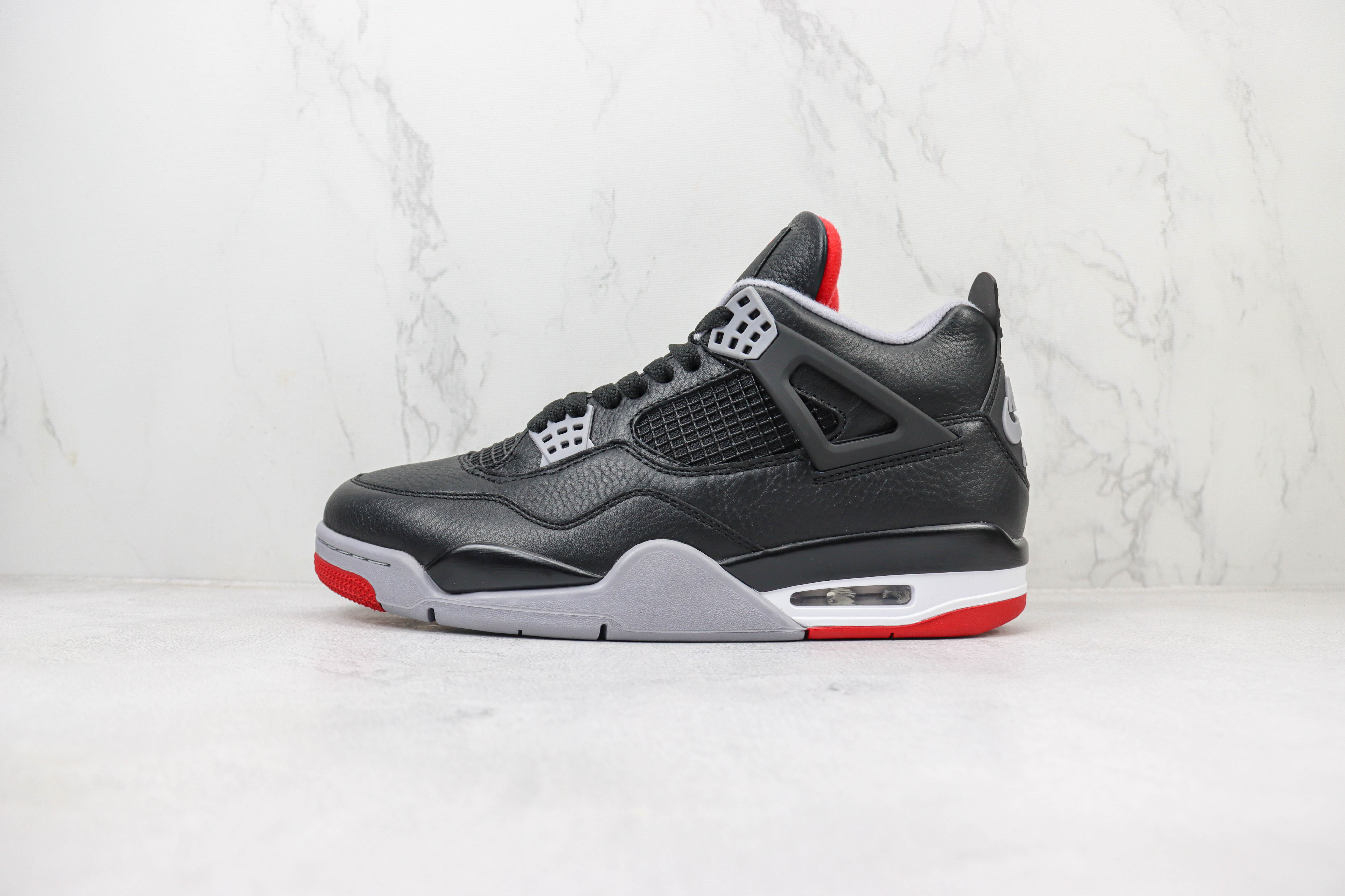 Air Jordan 4 Retro Bred