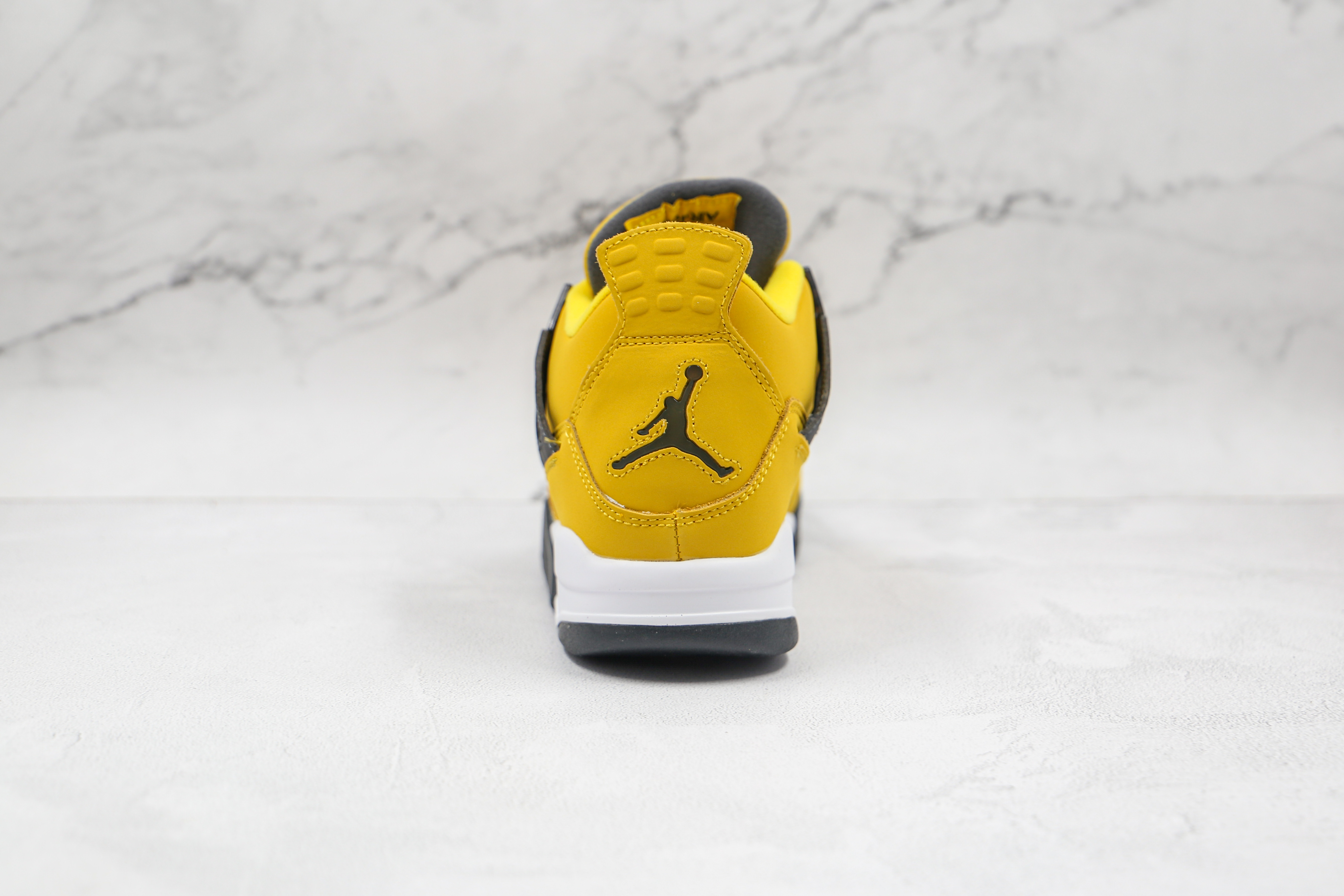 Air Jordan 4 Retro Lightning