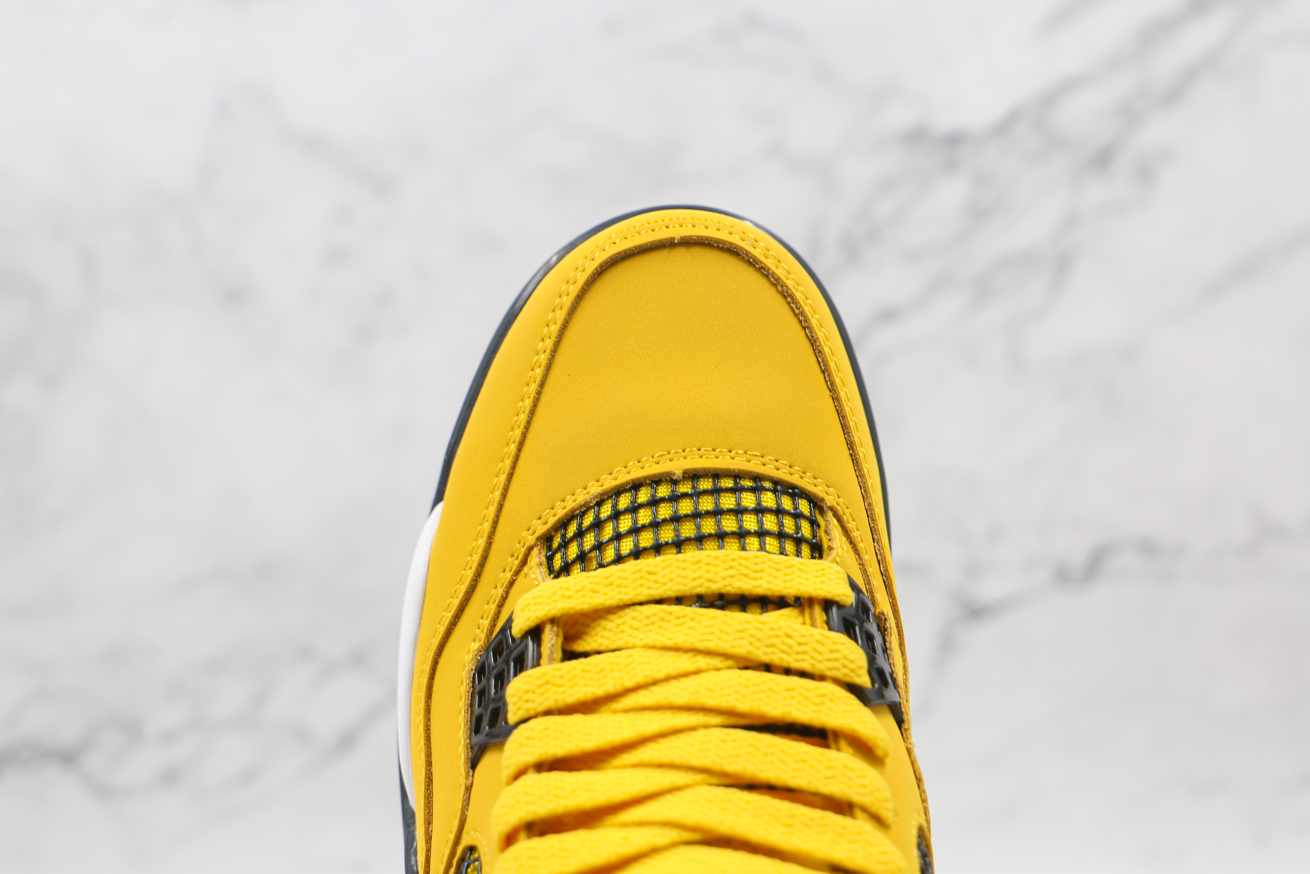 Air Jordan 4 Retro Lightning