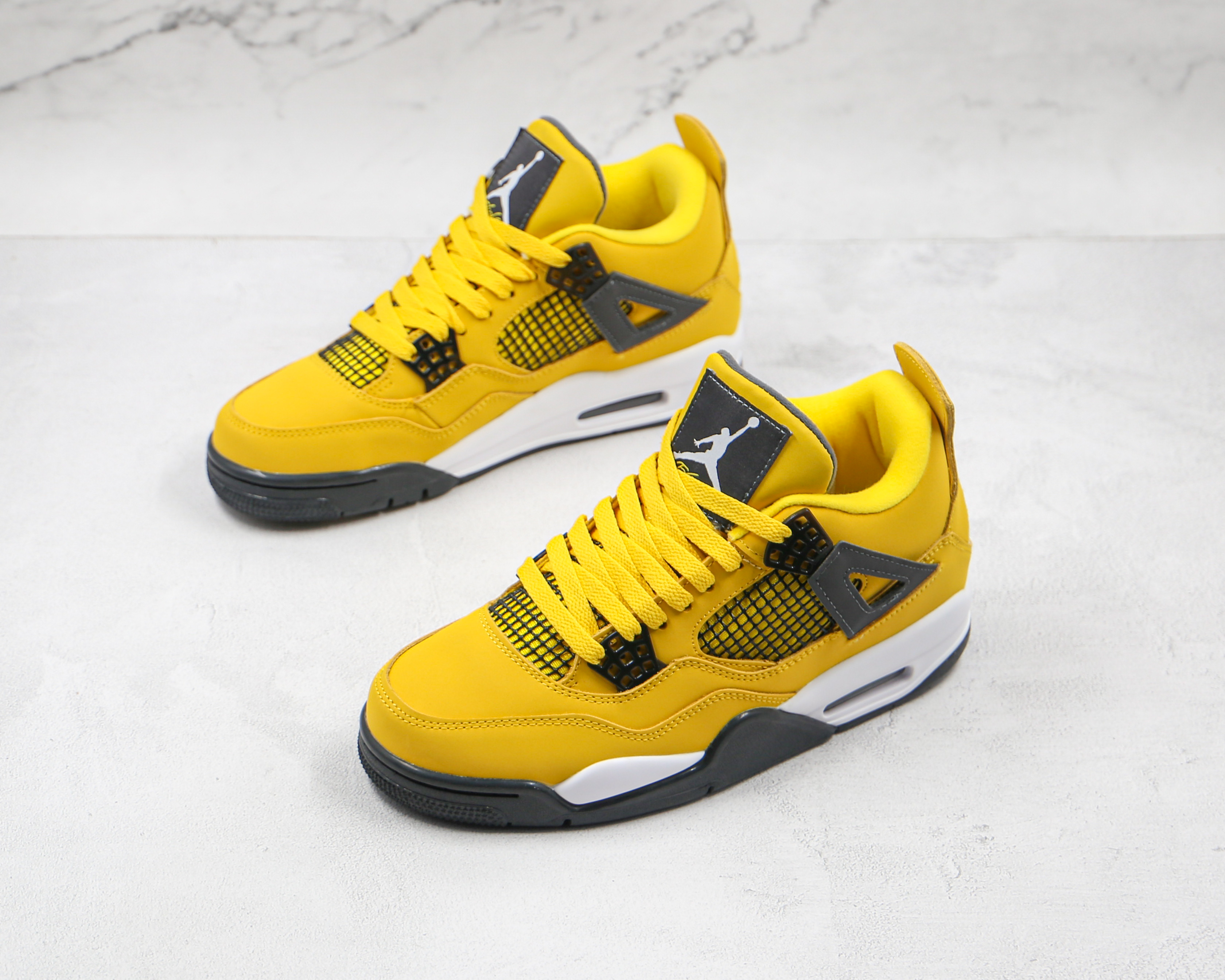 Air Jordan 4 Retro Lightning
