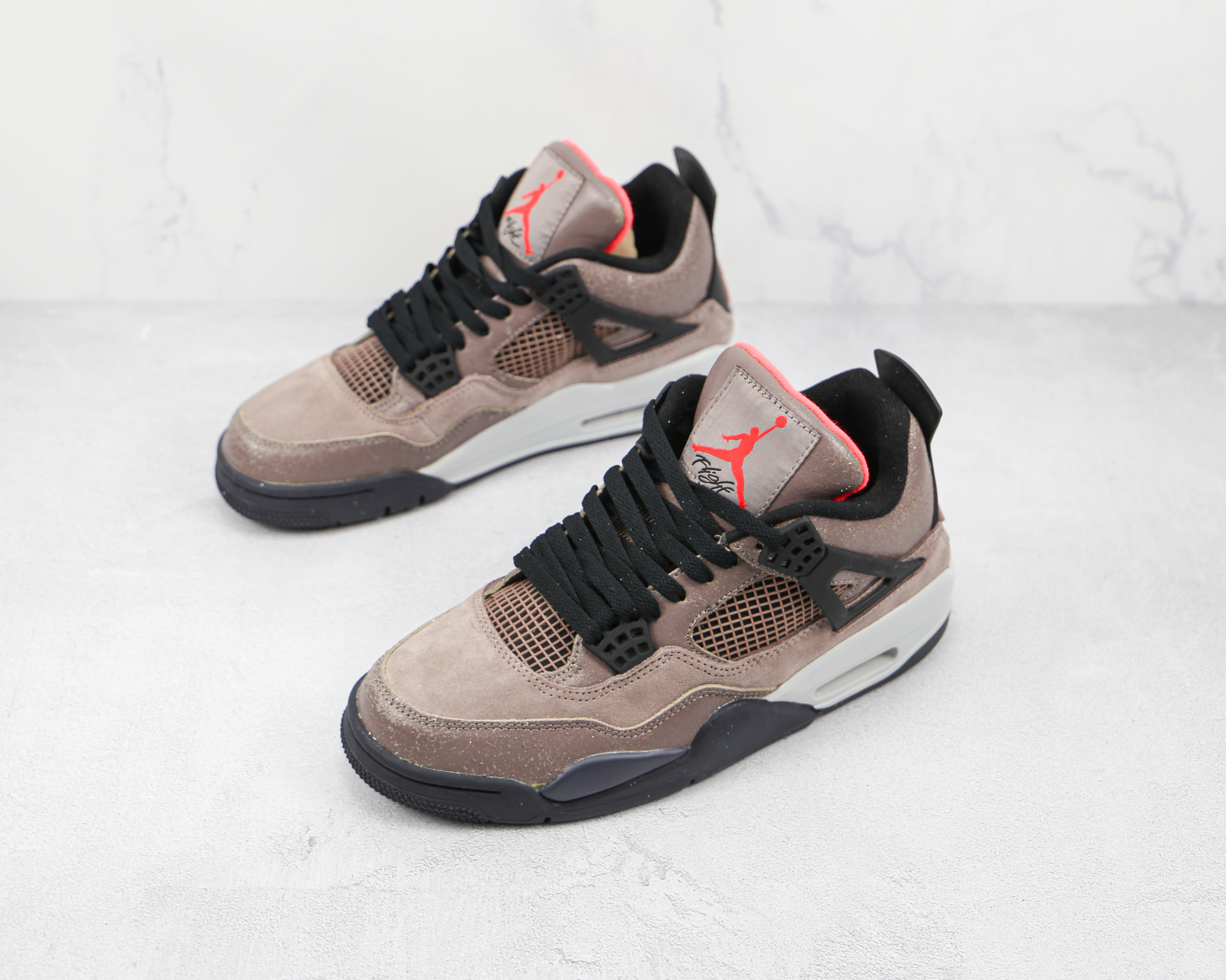 Air Jordan 4 Retro Taupe Haze