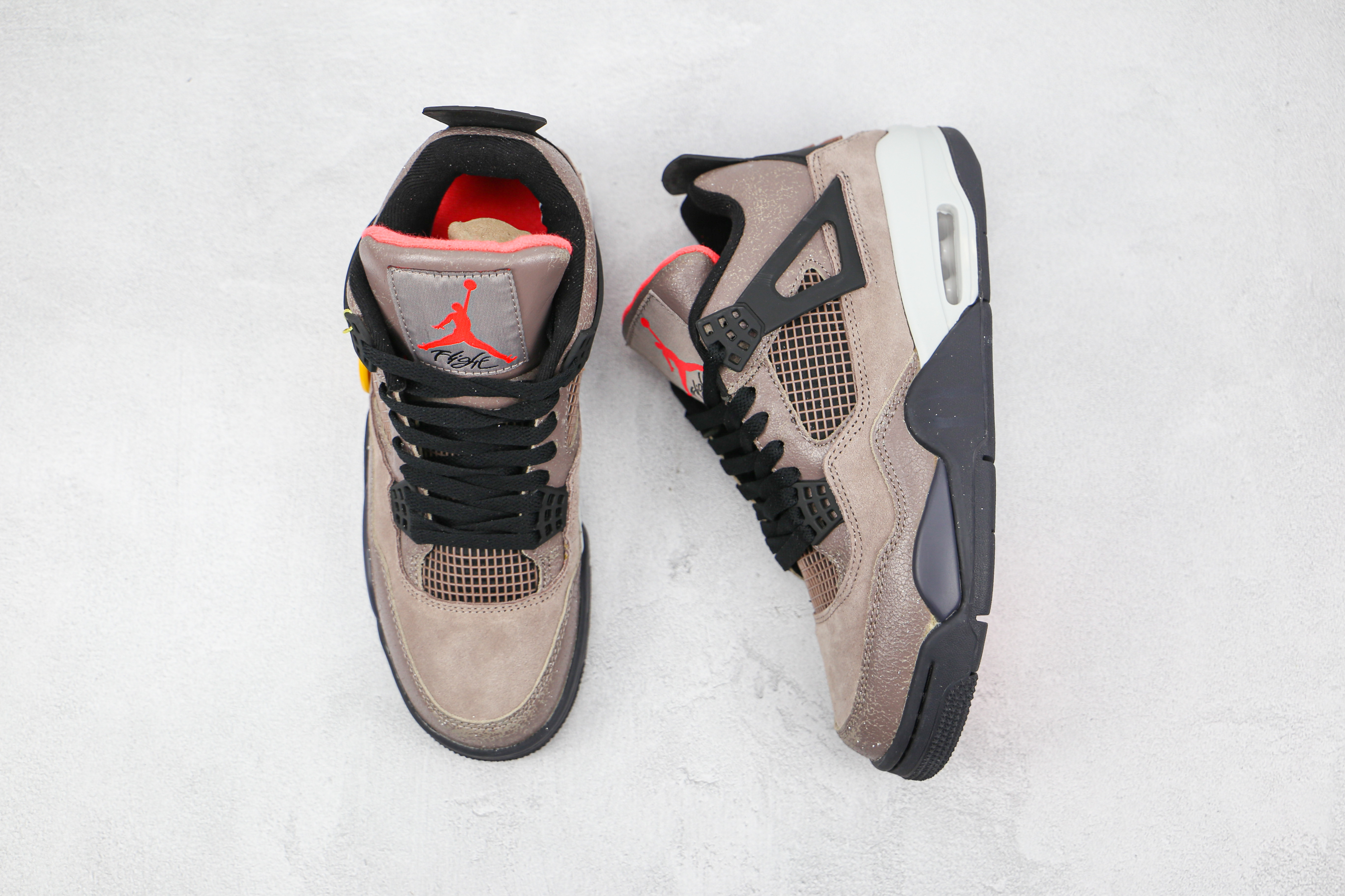 Air Jordan 4 Retro Taupe Haze