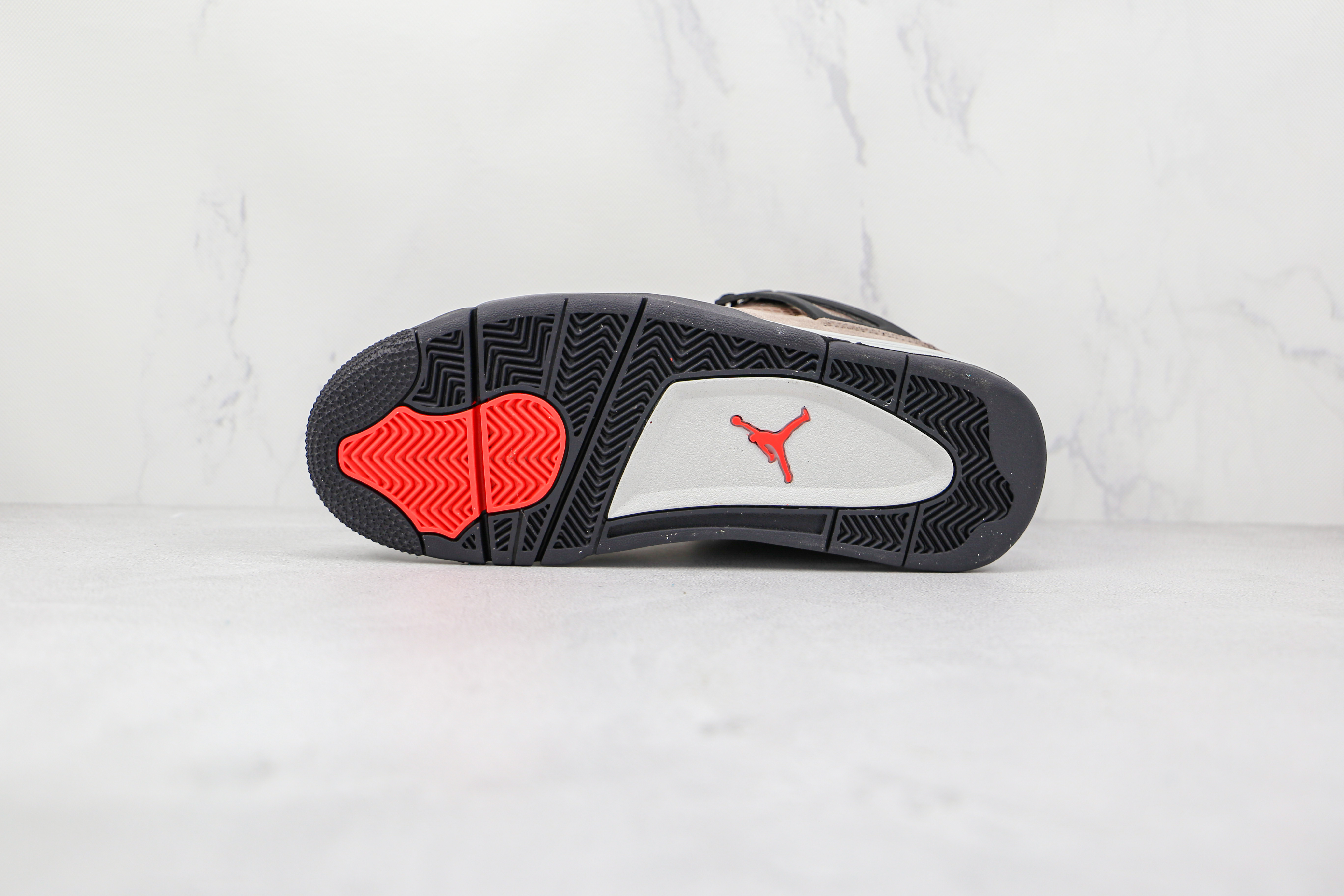 Air Jordan 4 Retro Taupe Haze