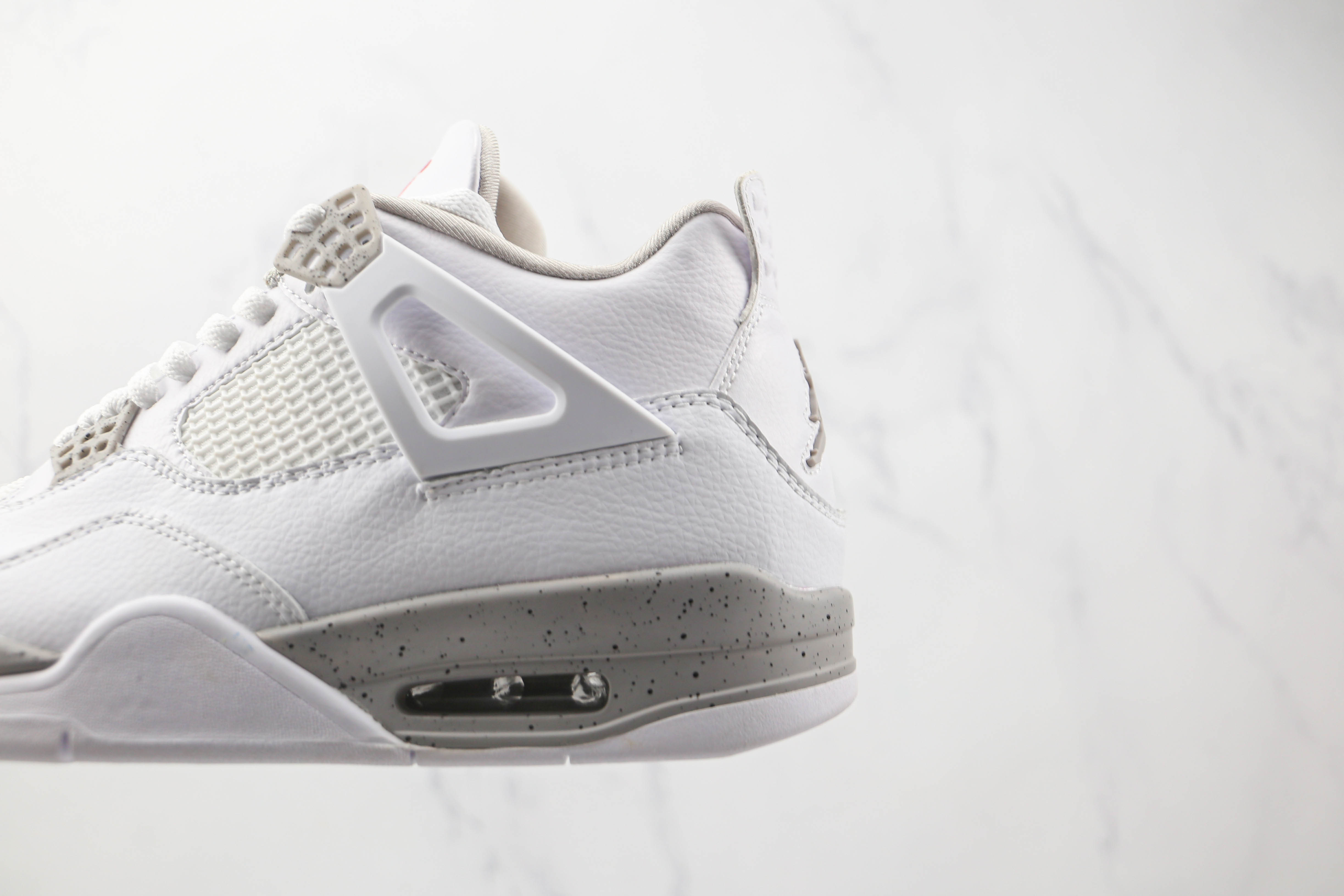Air Jordan 4 Retro Tech White
