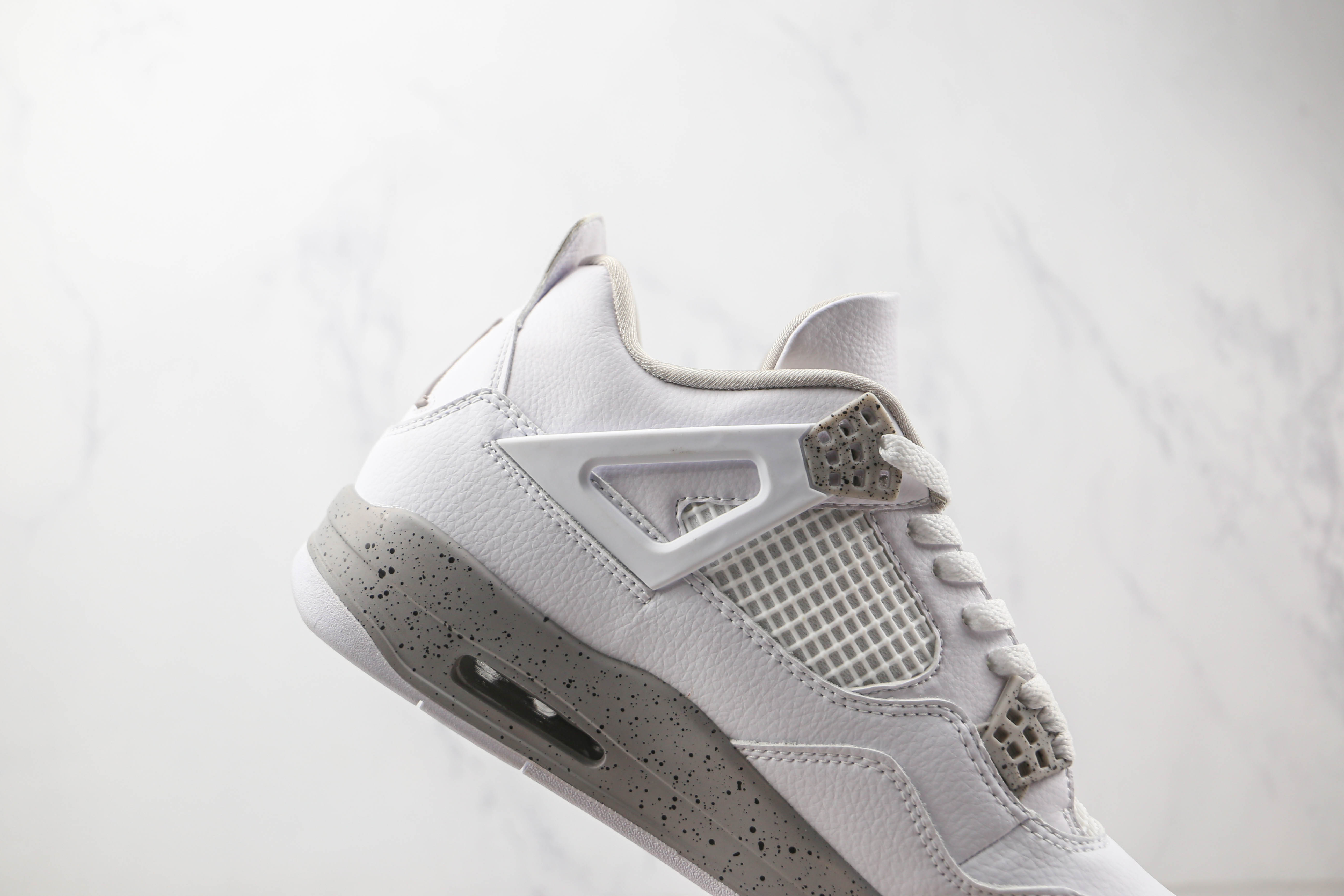 Air Jordan 4 Retro Tech White