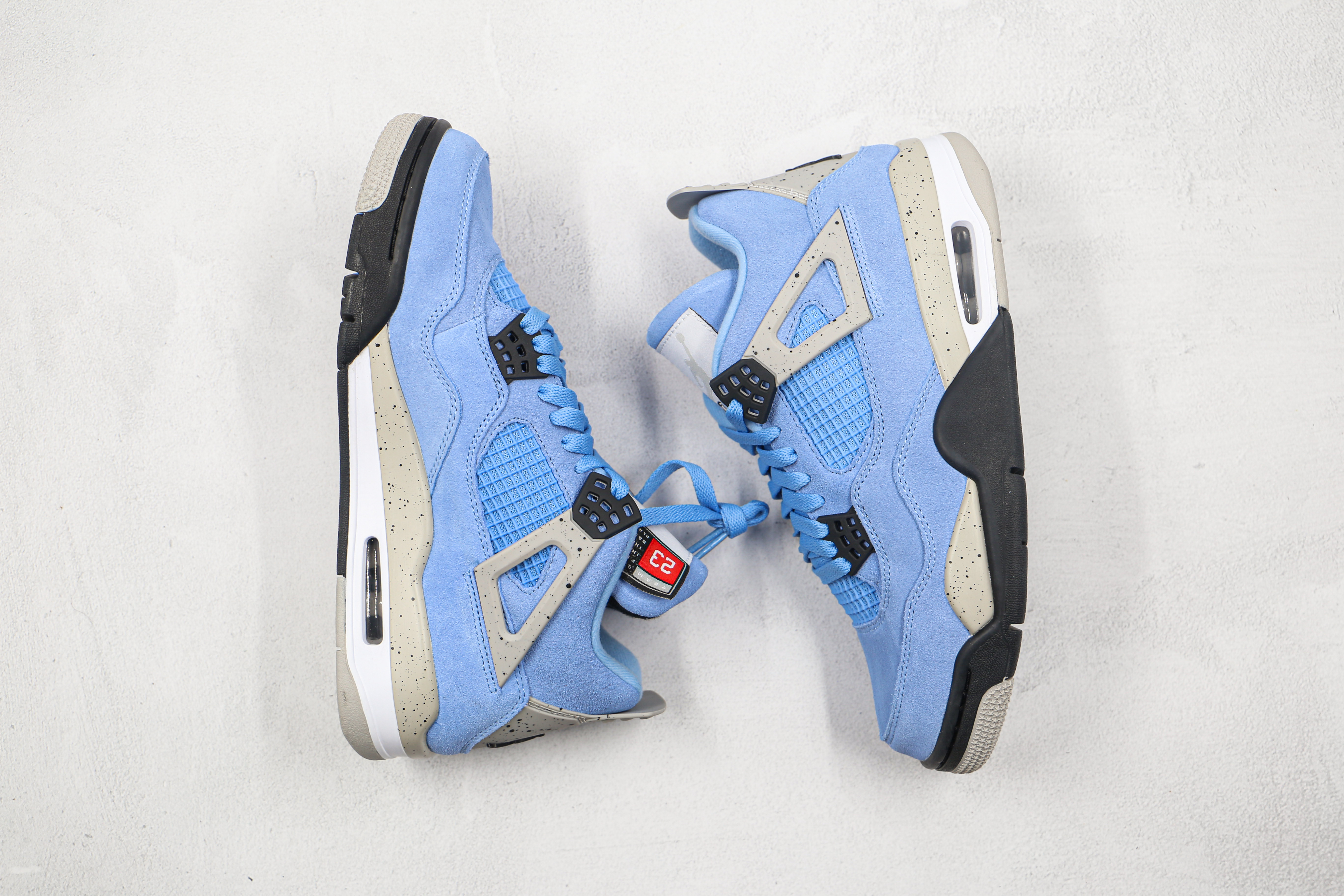 Air Jordan 4 SE University Blue
