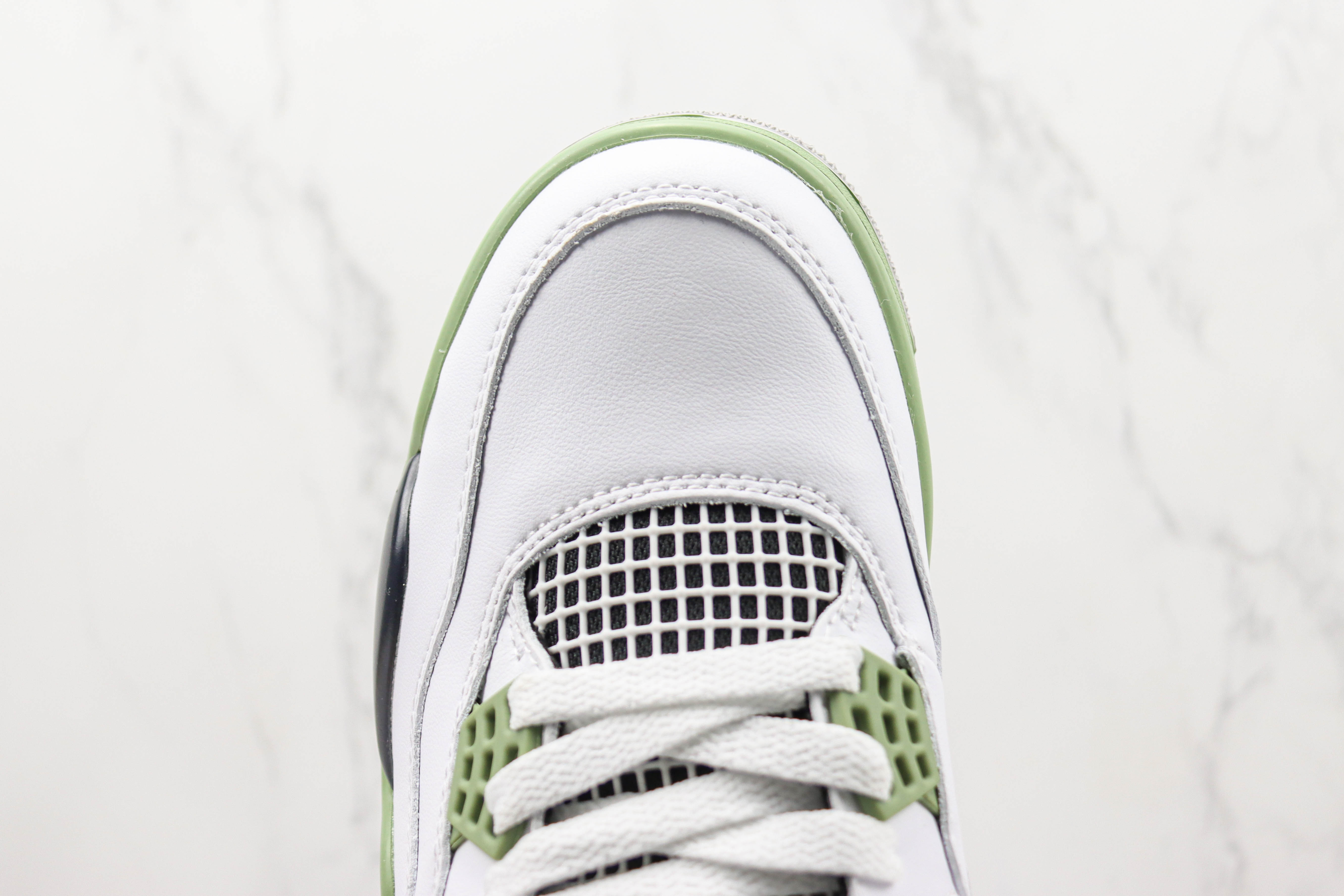 Air Jordan 4 WMNS “Oil Green”Seafoam (W)