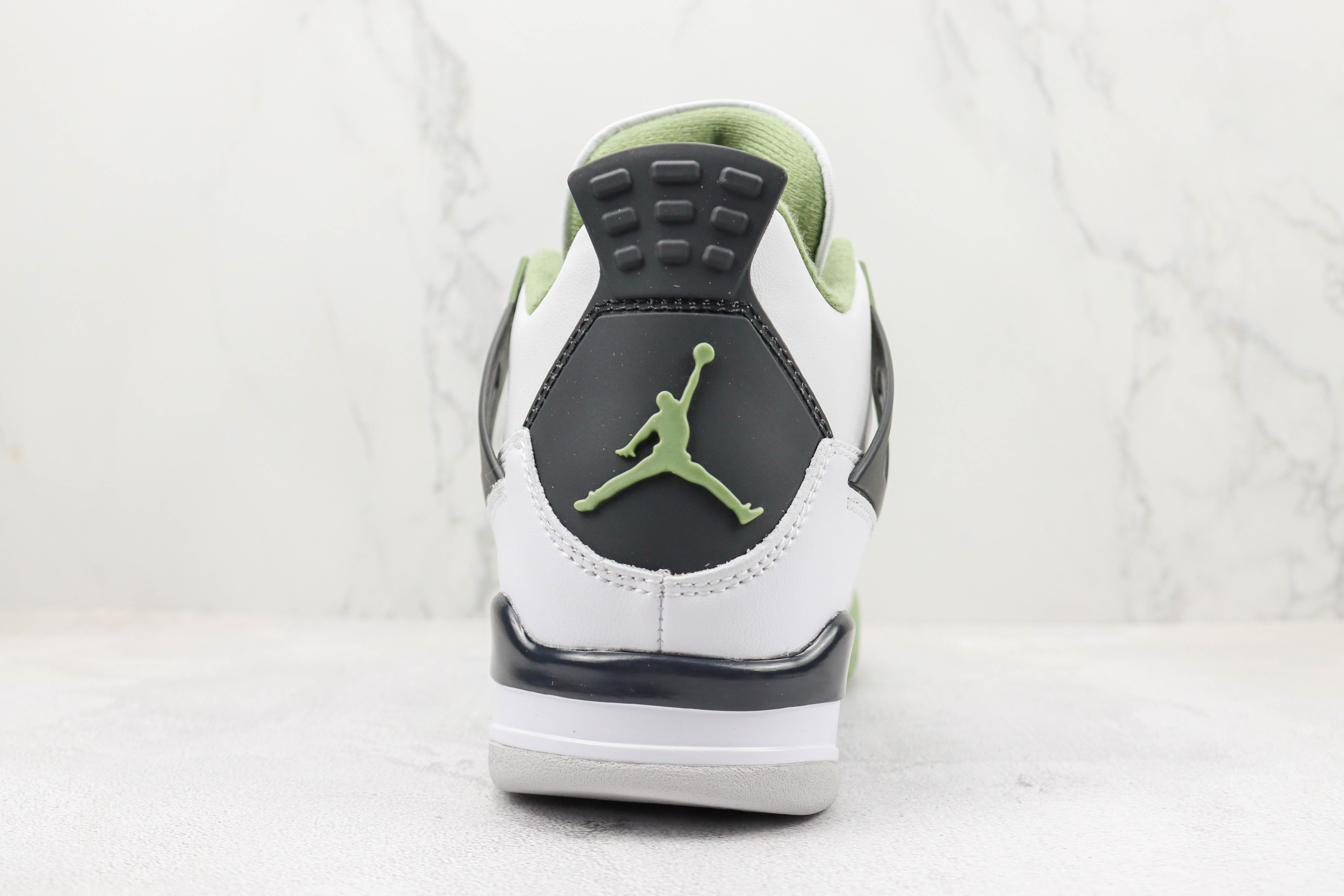 Air Jordan 4 WMNS “Oil Green”Seafoam (W)