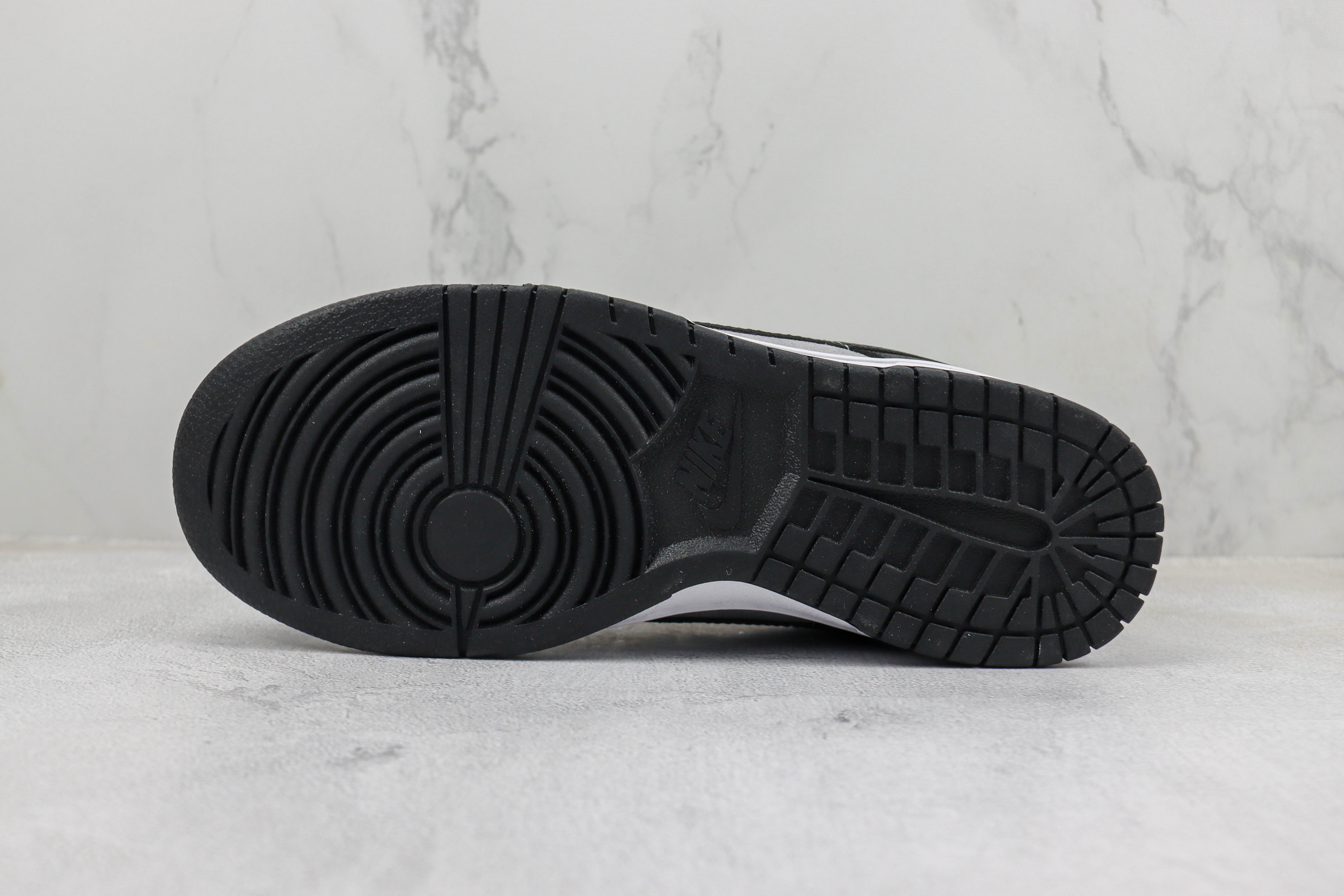 Nike Dunk Low Black Gray Green