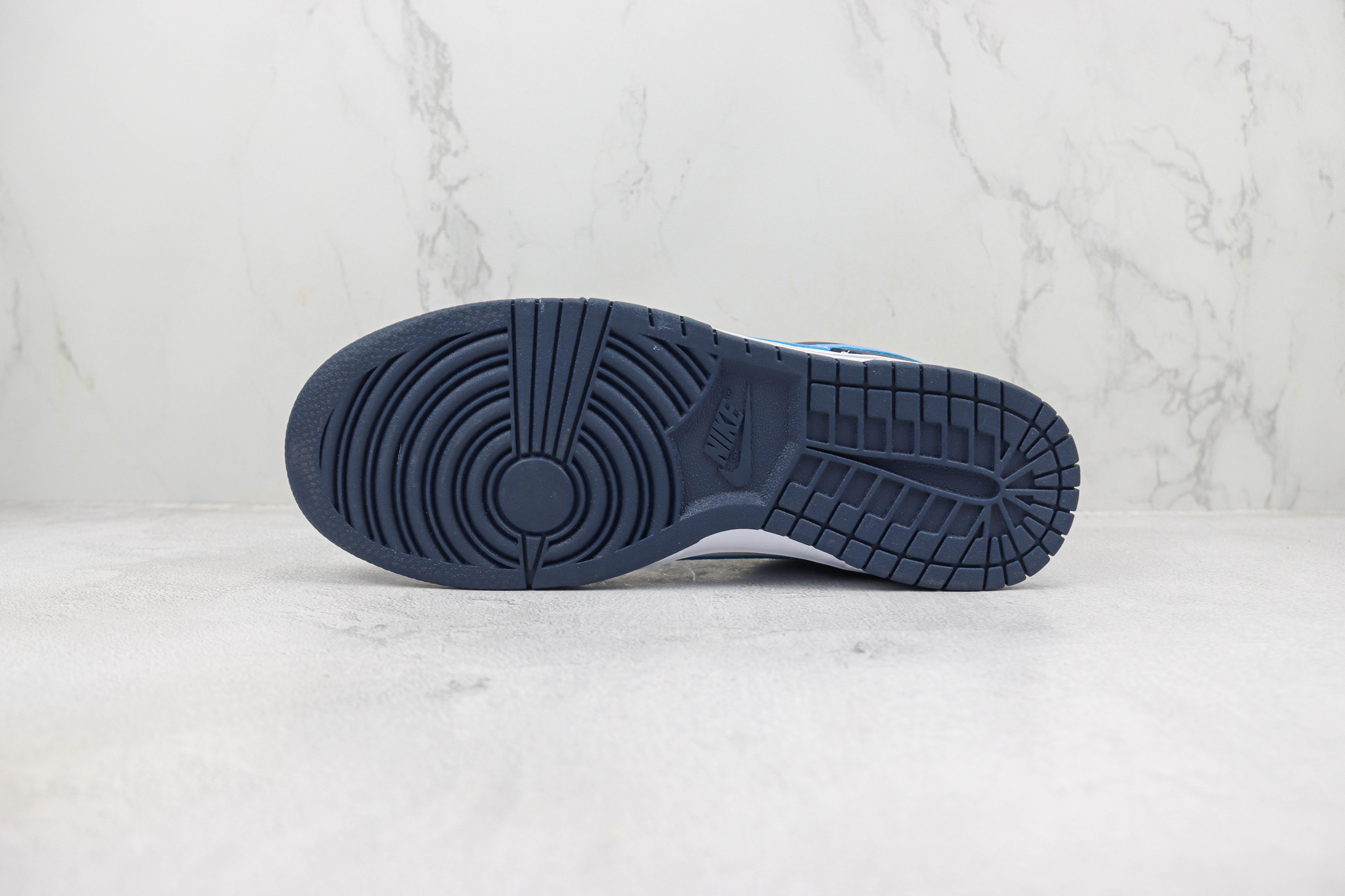 Nike Dunk Low Blue Hook