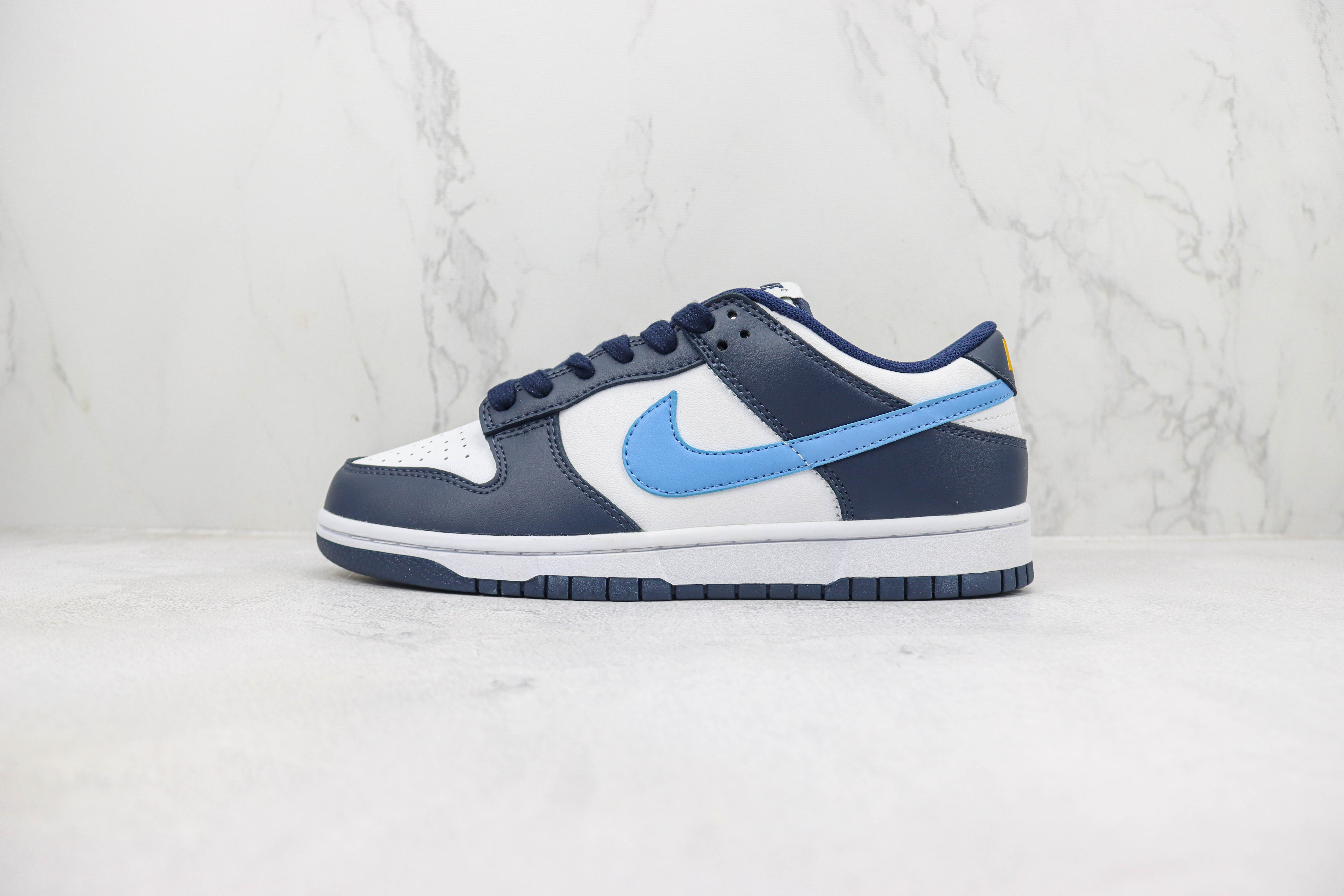 Nike Dunk Low Blue Hook