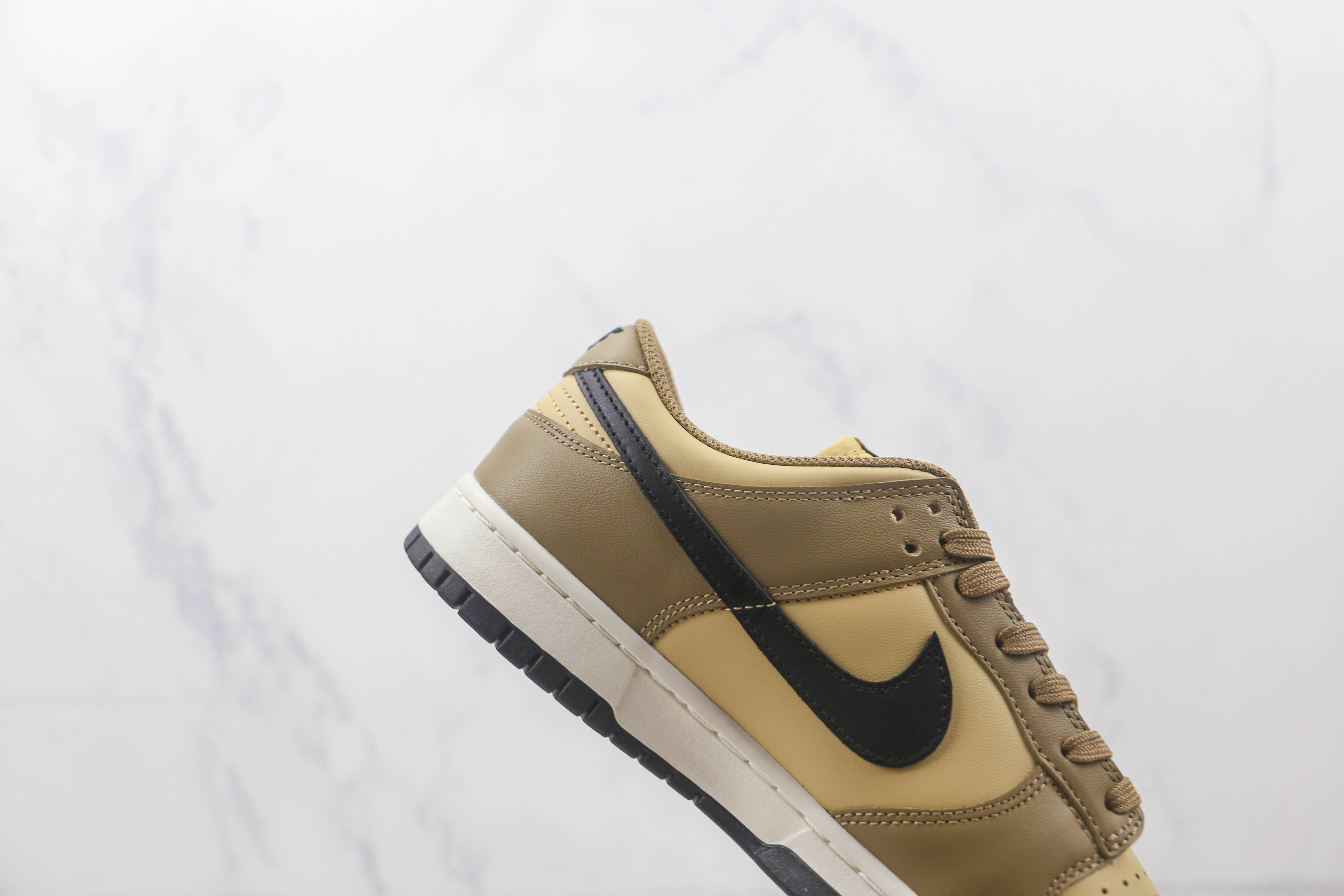 Nike Dunk Low Khaki Brown