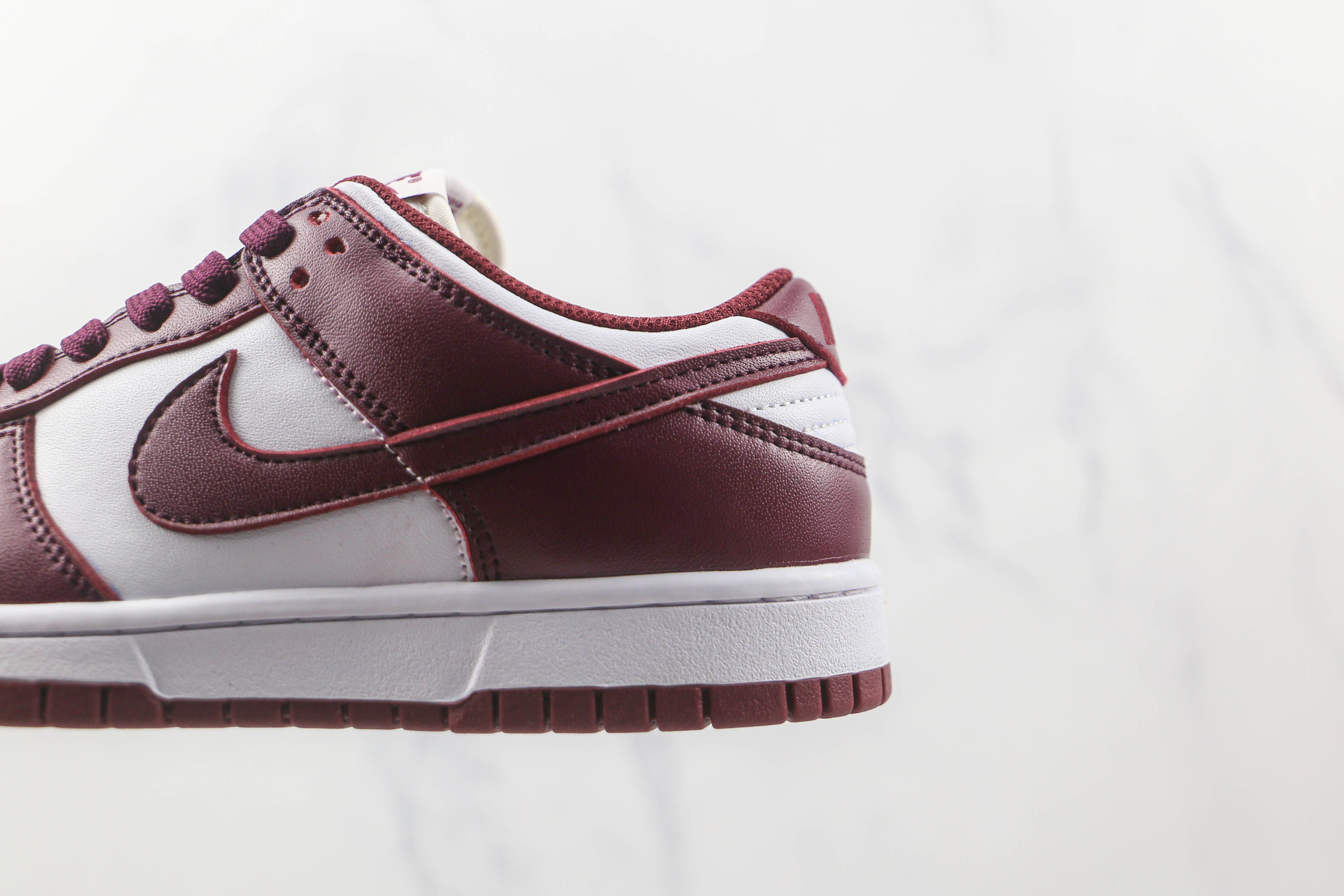 Nike Dunk Low Team Red