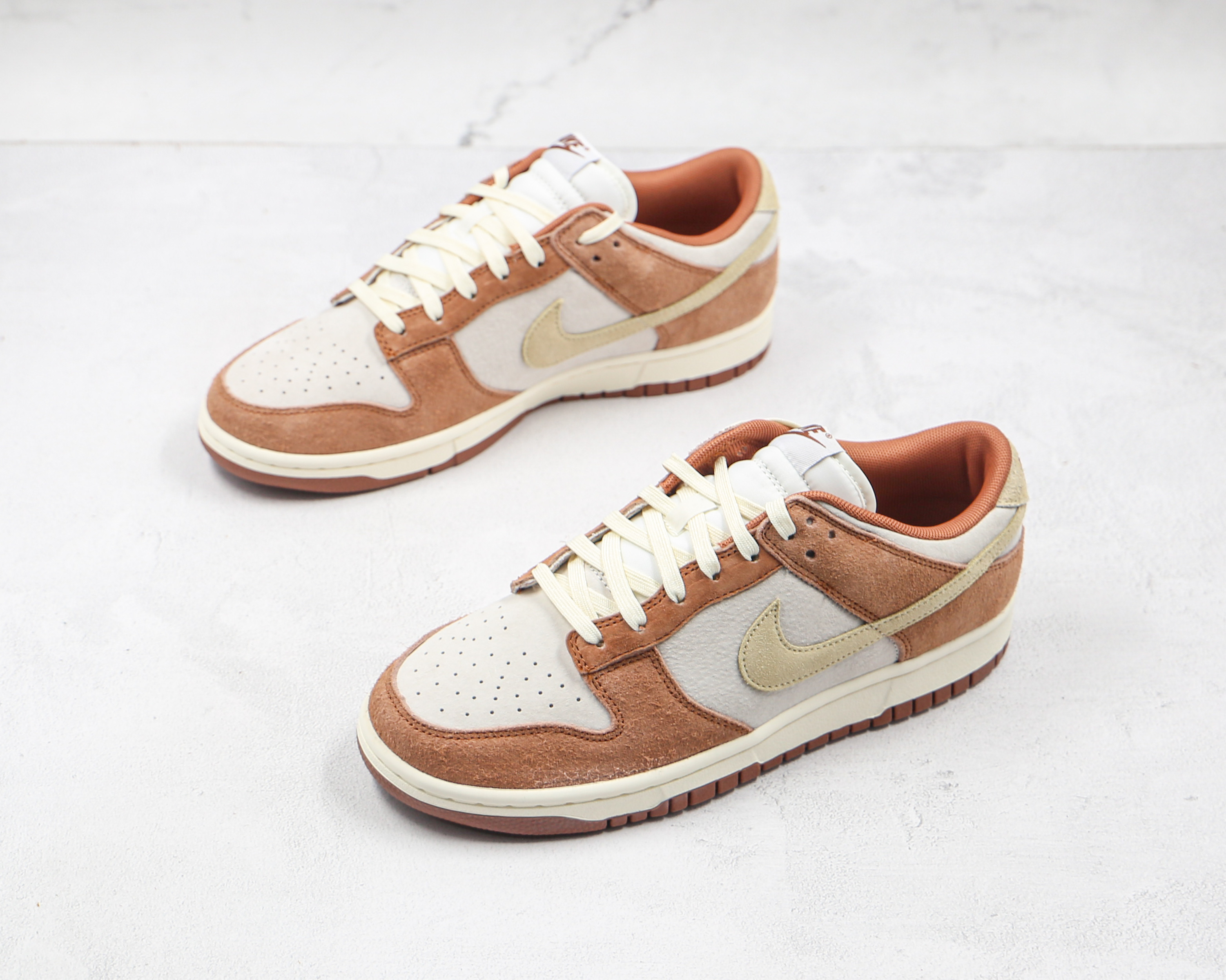 Nike Dunk Low White Brown