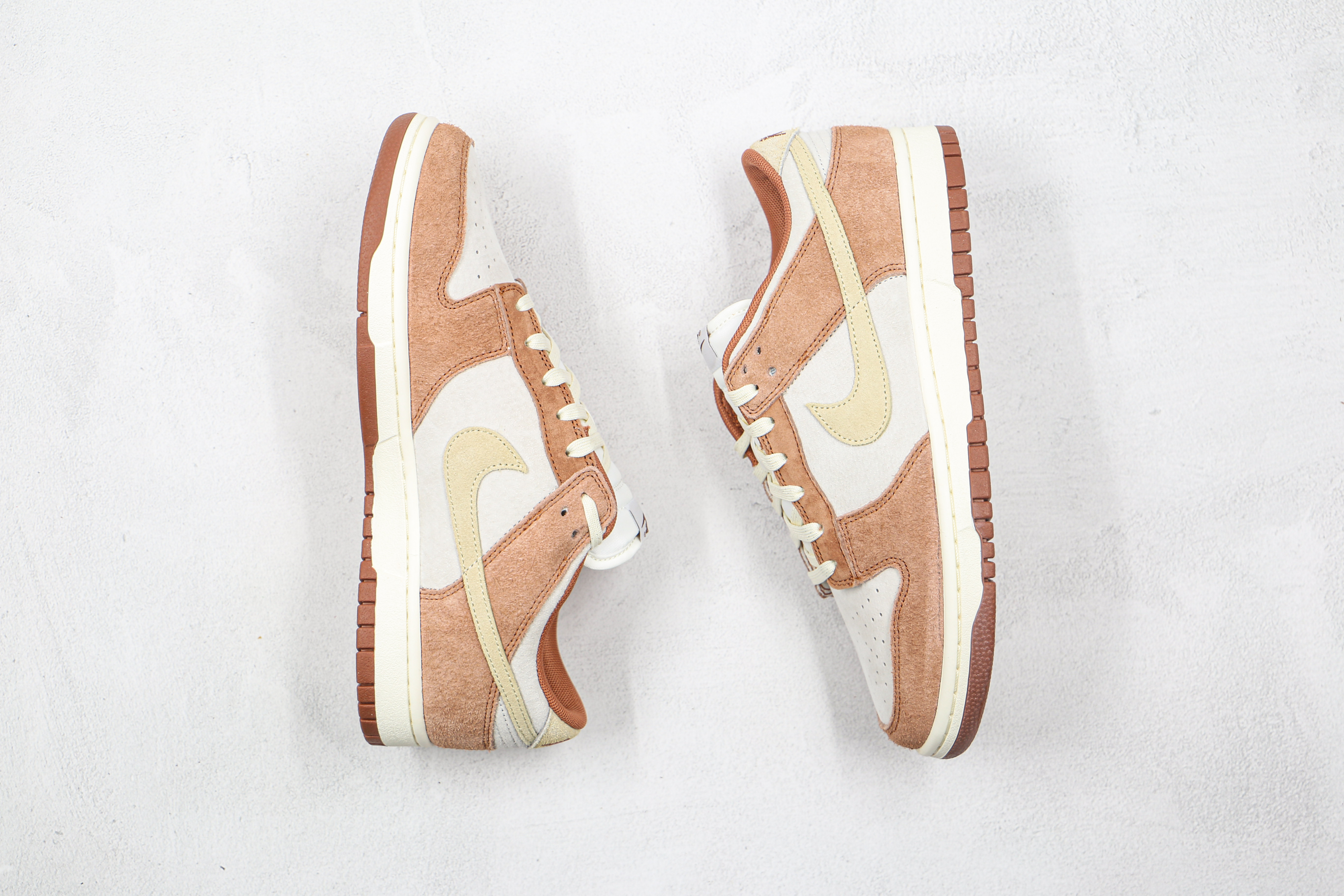 Nike Dunk Low White Brown