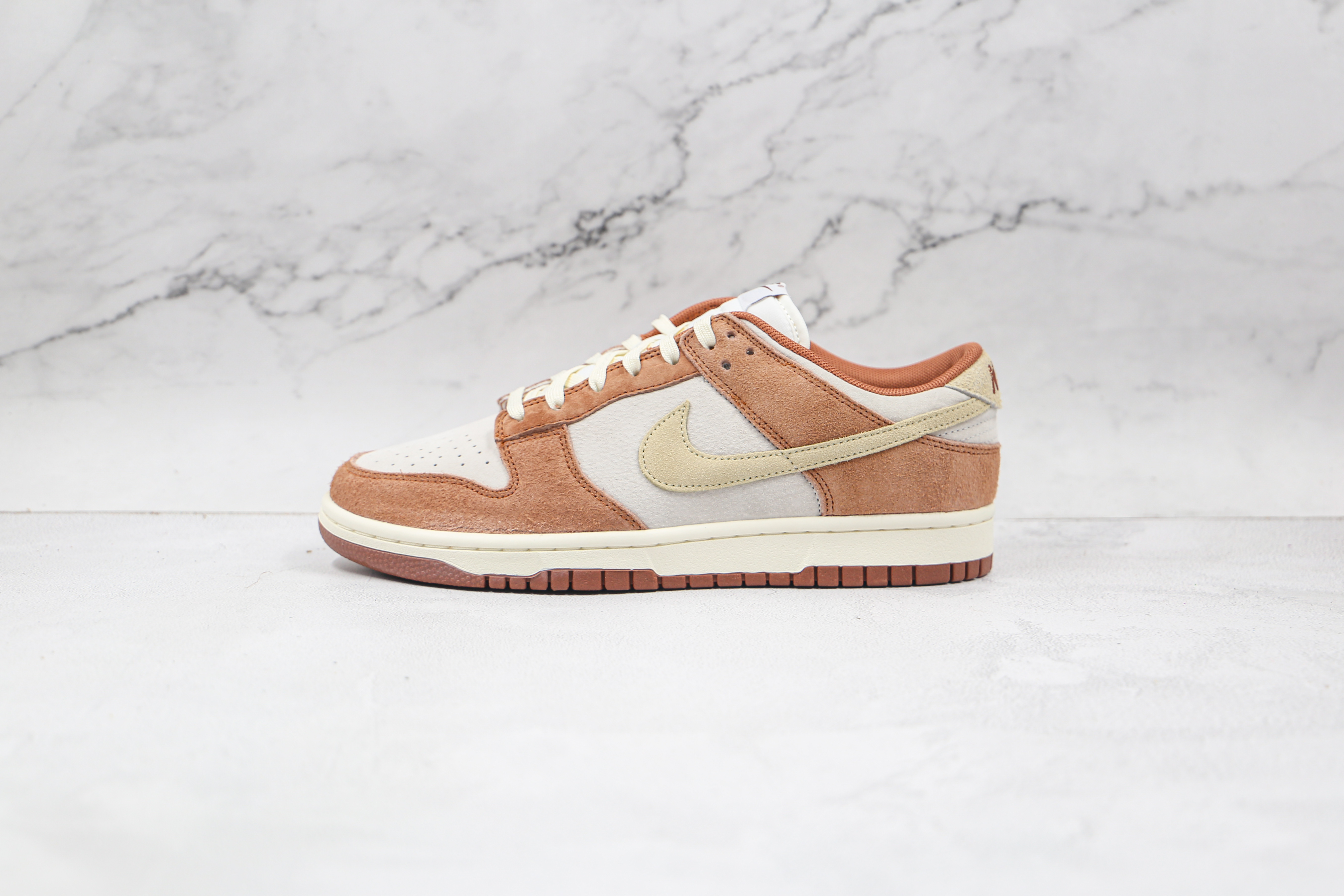 Nike Dunk Low White Brown