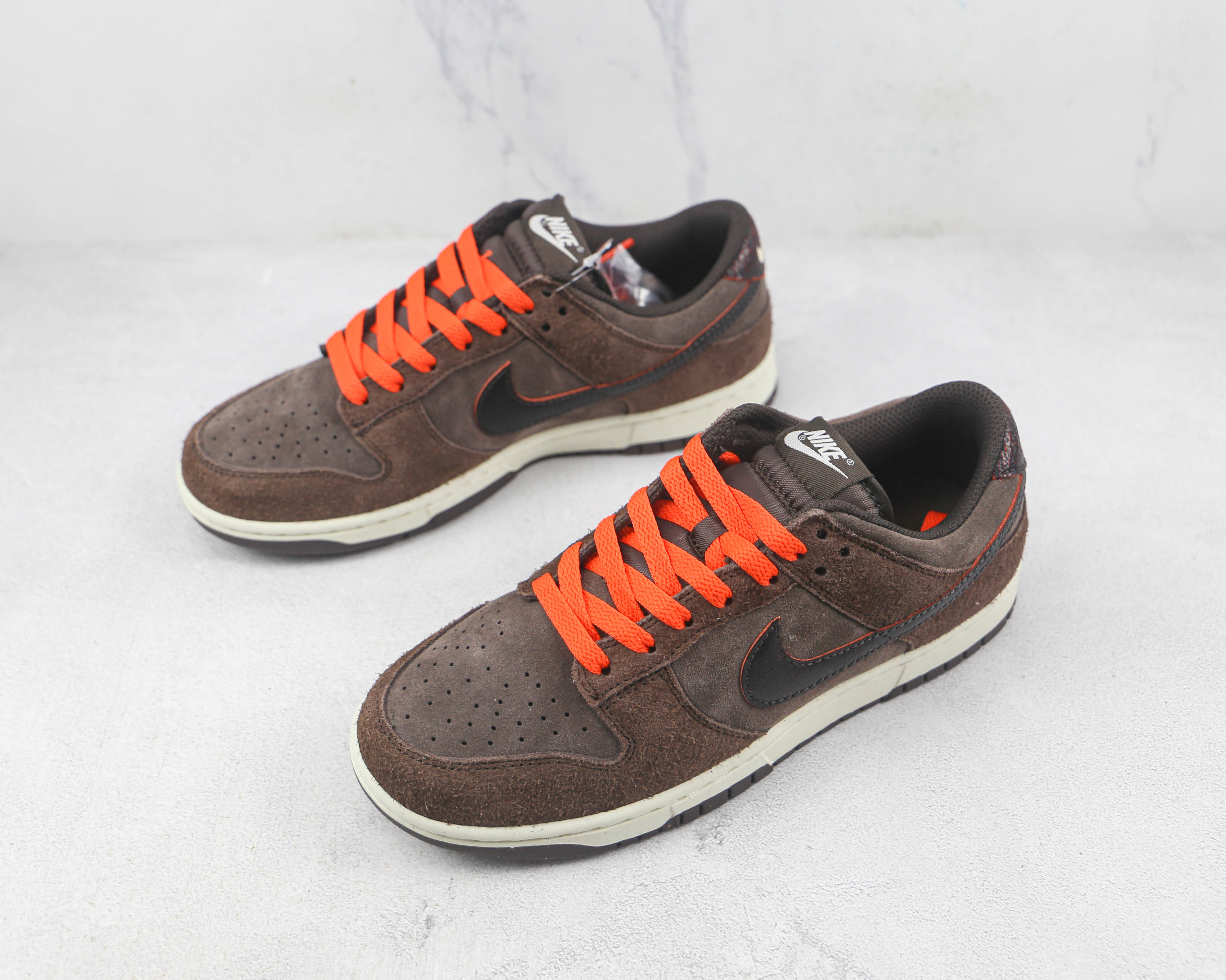 Nike Dunk Low Baroque Brown