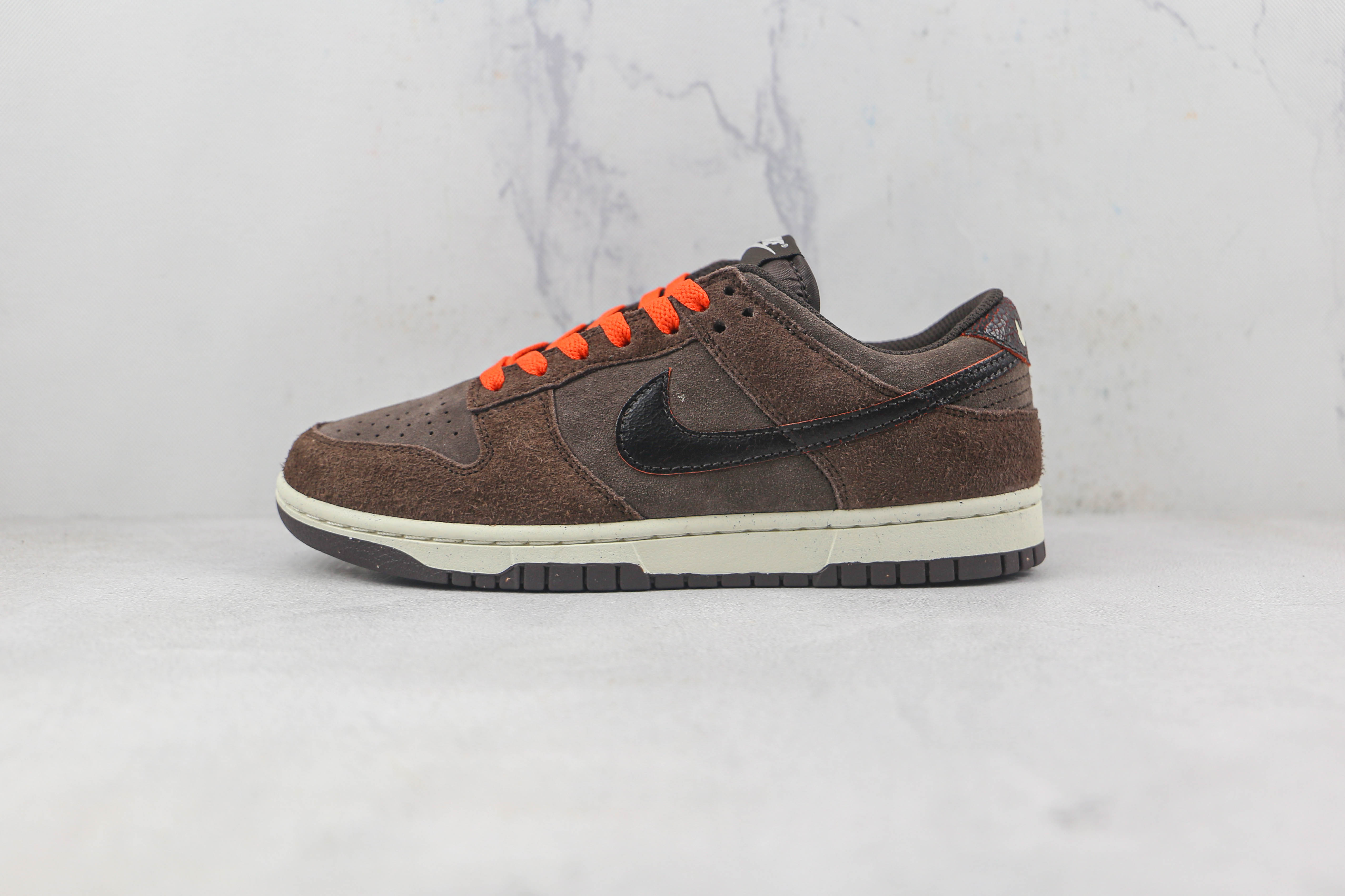 Nike Dunk Low Baroque Brown
