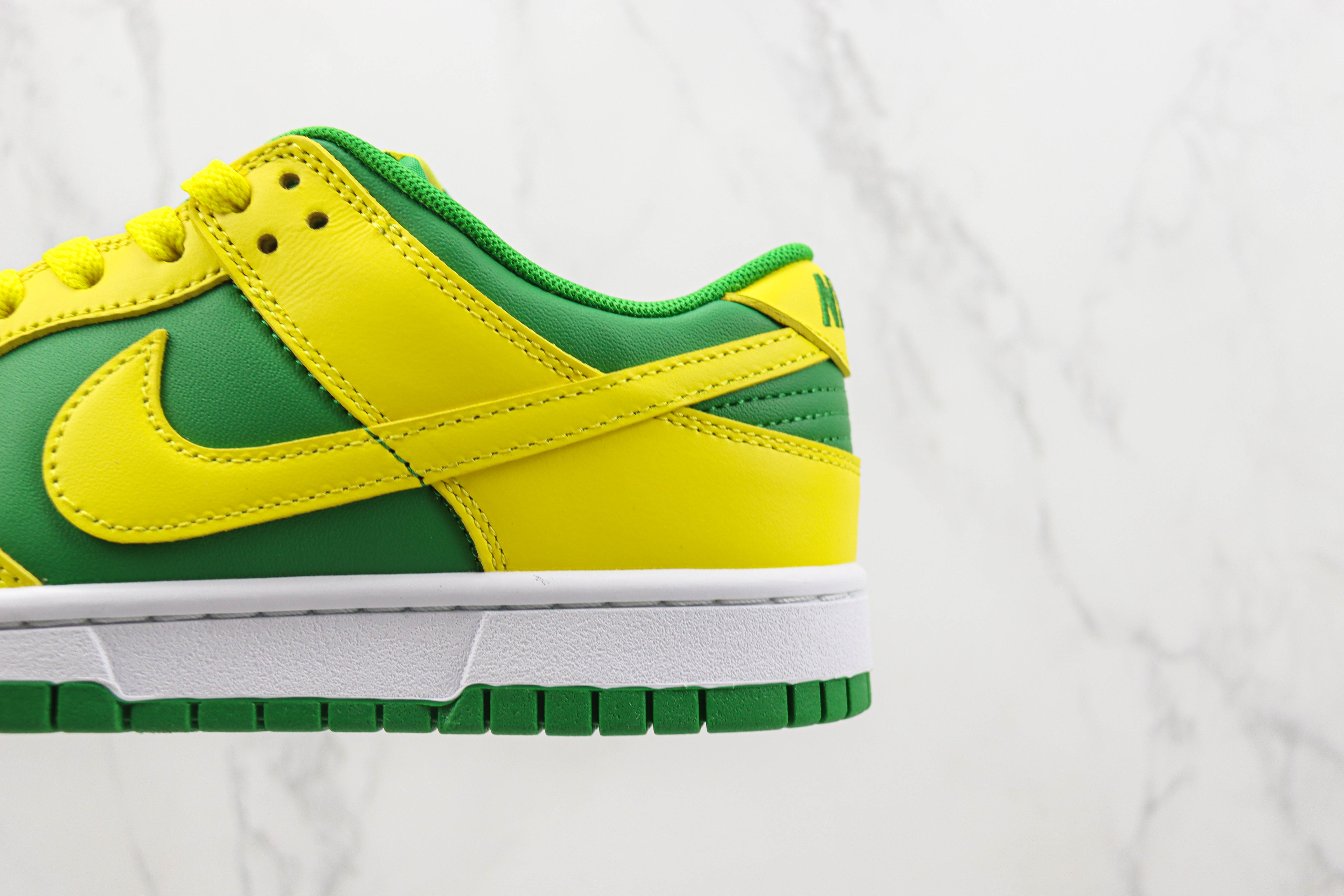 Nike Dunk Low Reverse Brazil