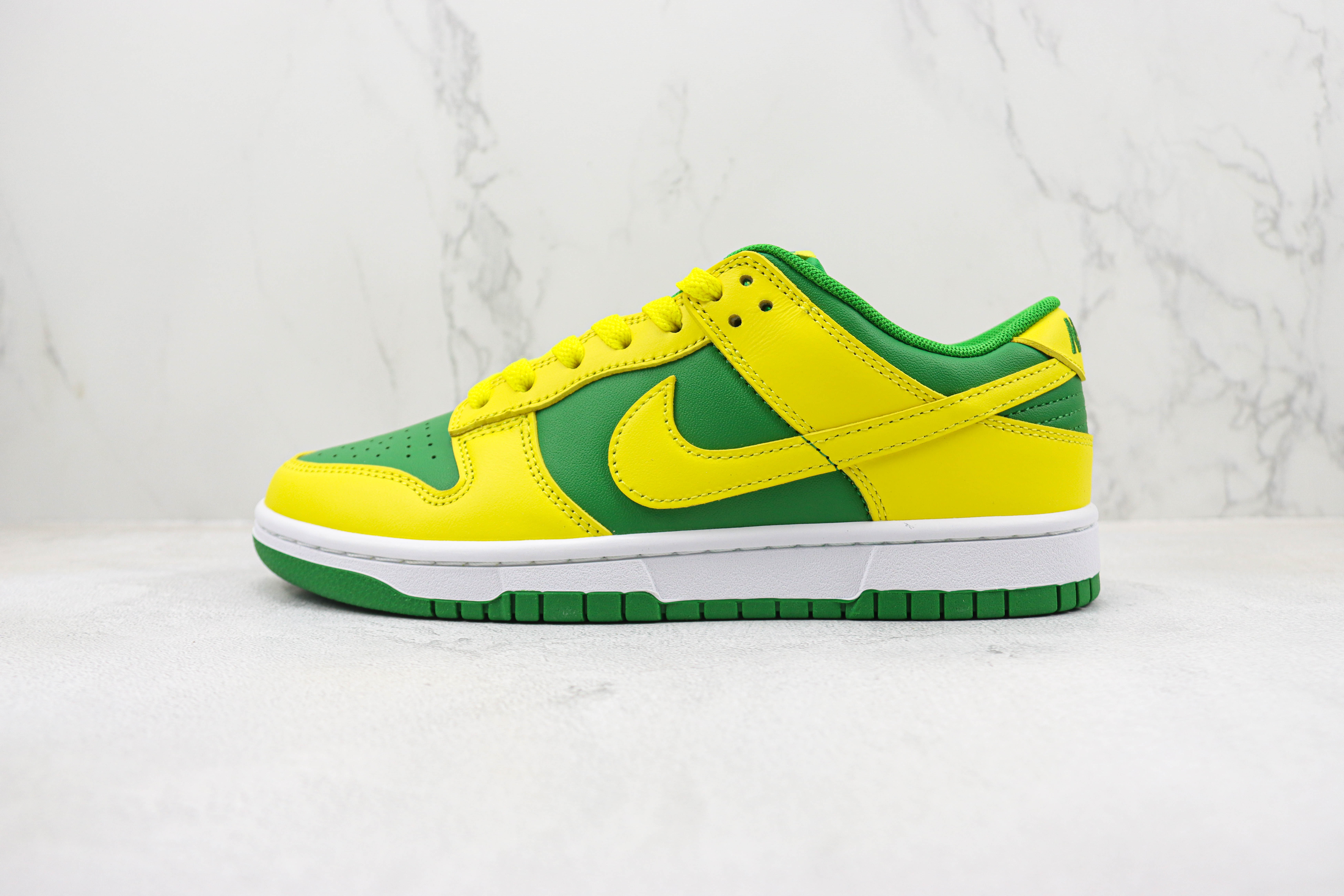 Nike Dunk Low Reverse Brazil