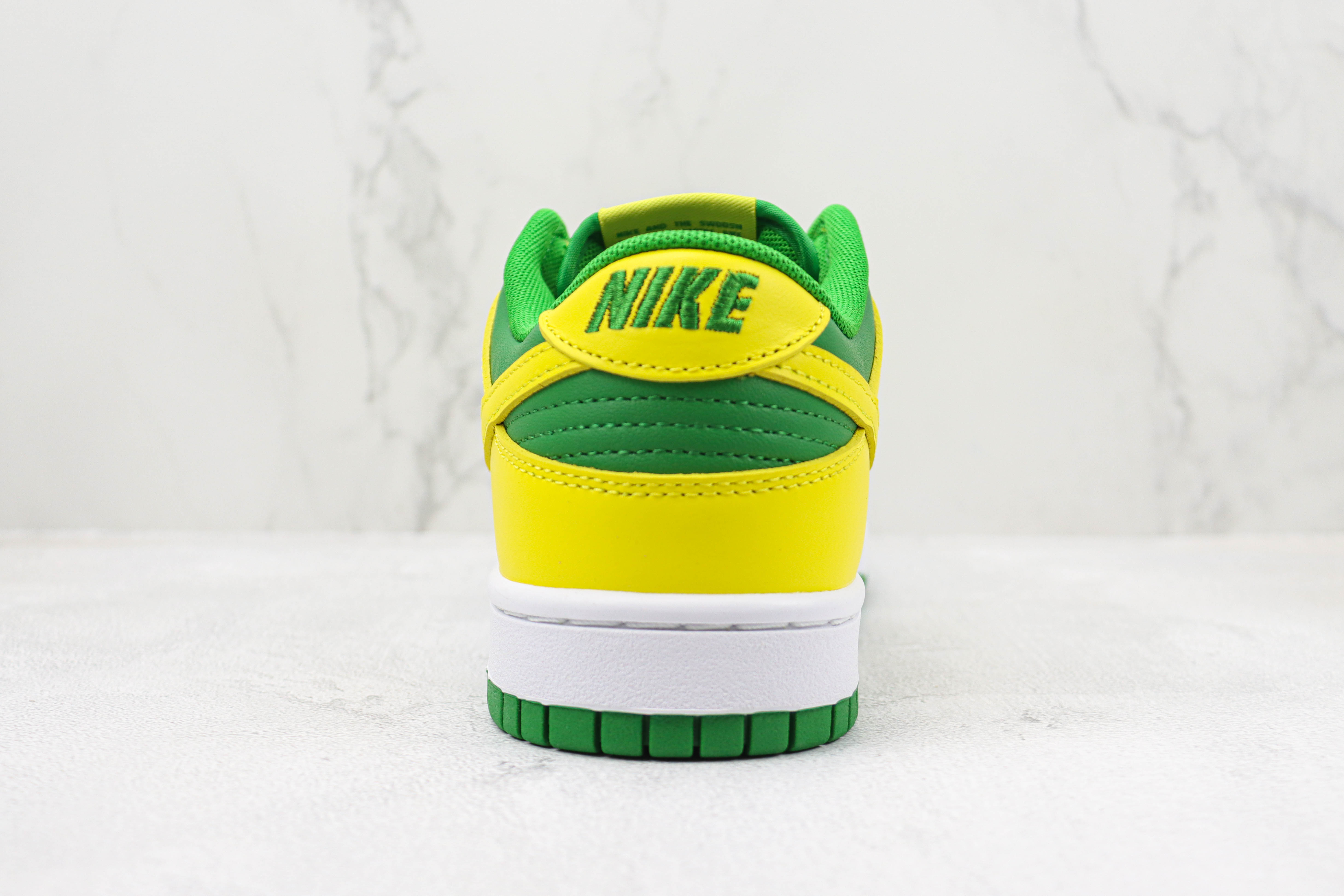 Nike Dunk Low Reverse Brazil