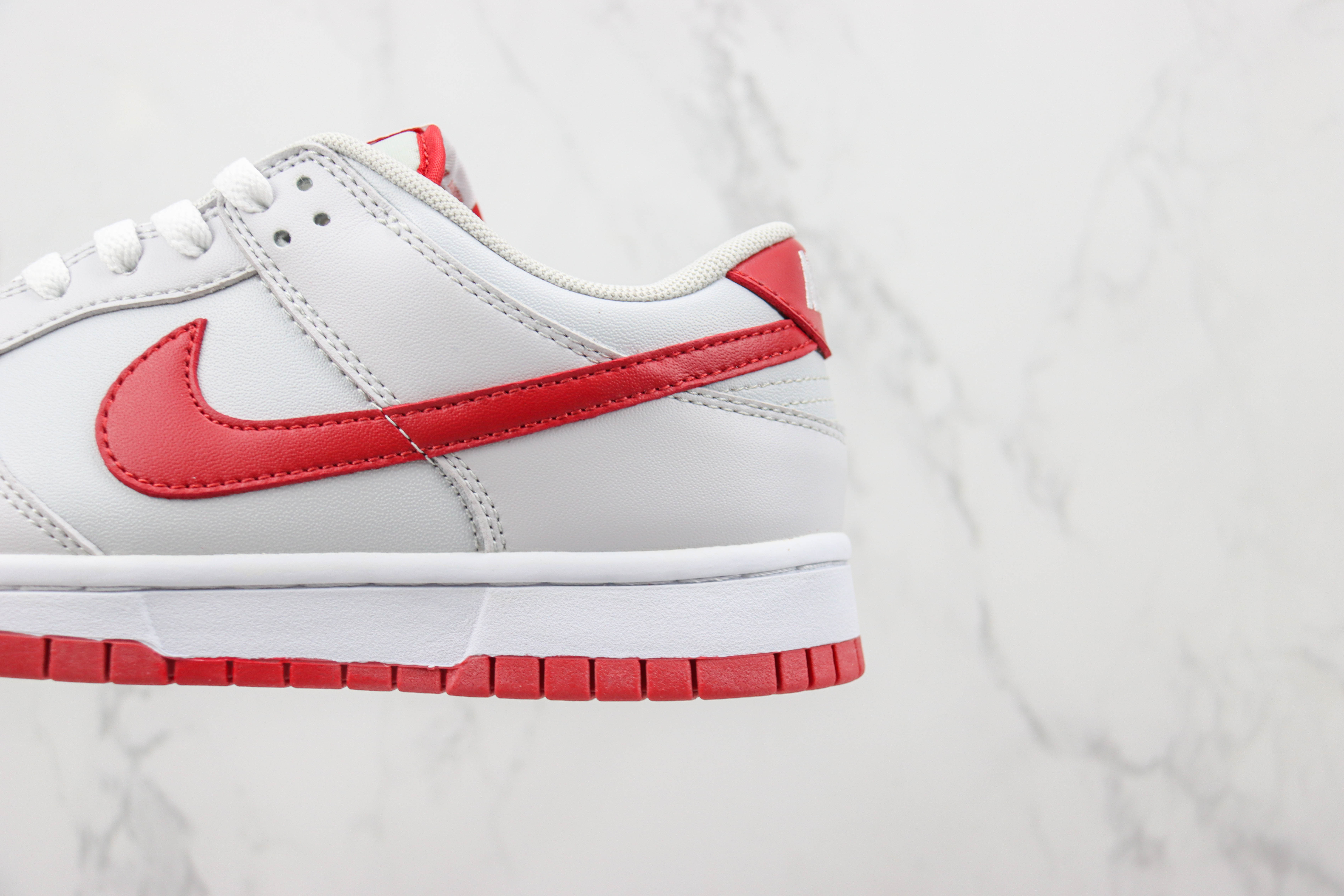 Nike Dunk Low Greyish Red