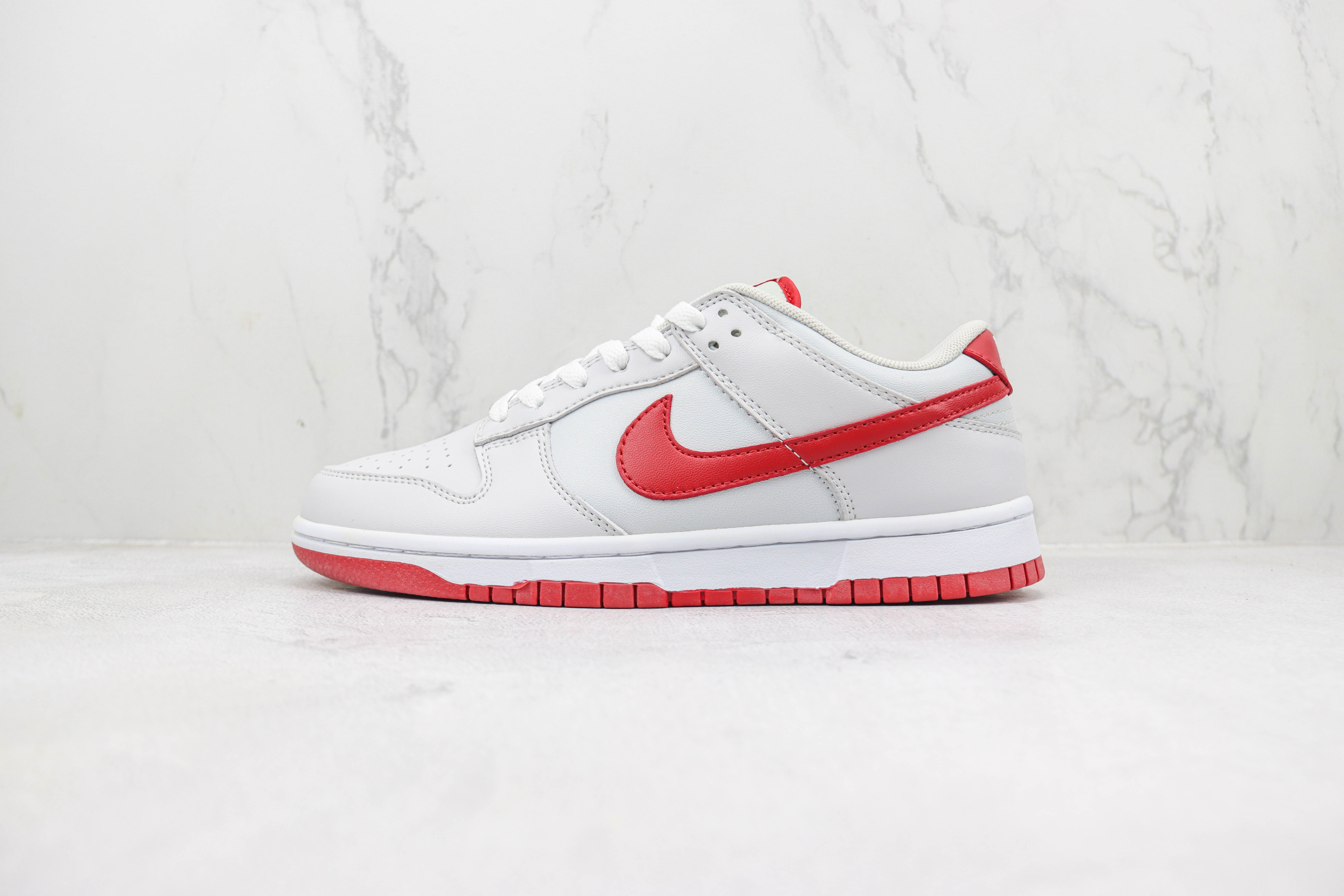 Nike Dunk Low Greyish Red