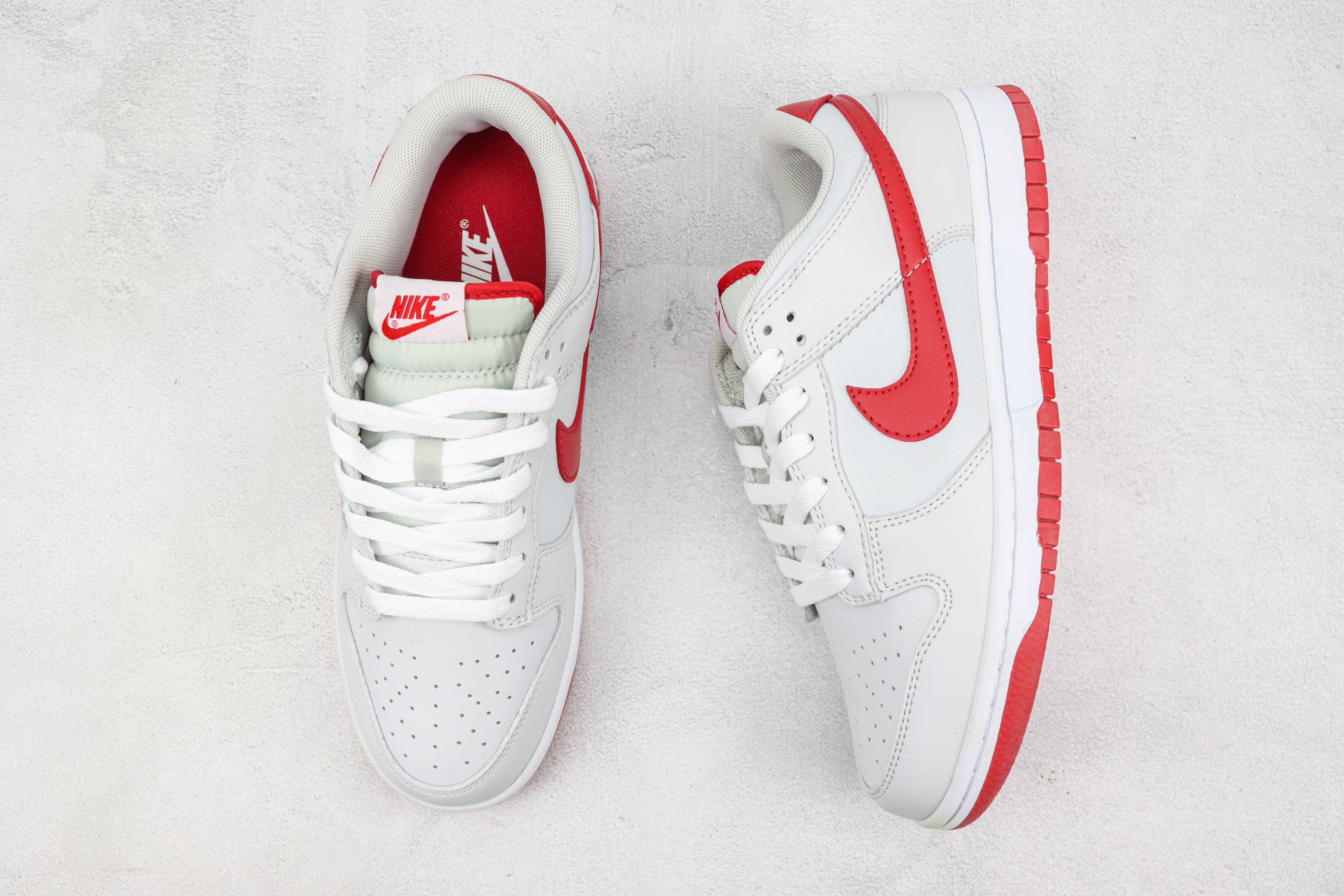Nike Dunk Low Greyish Red