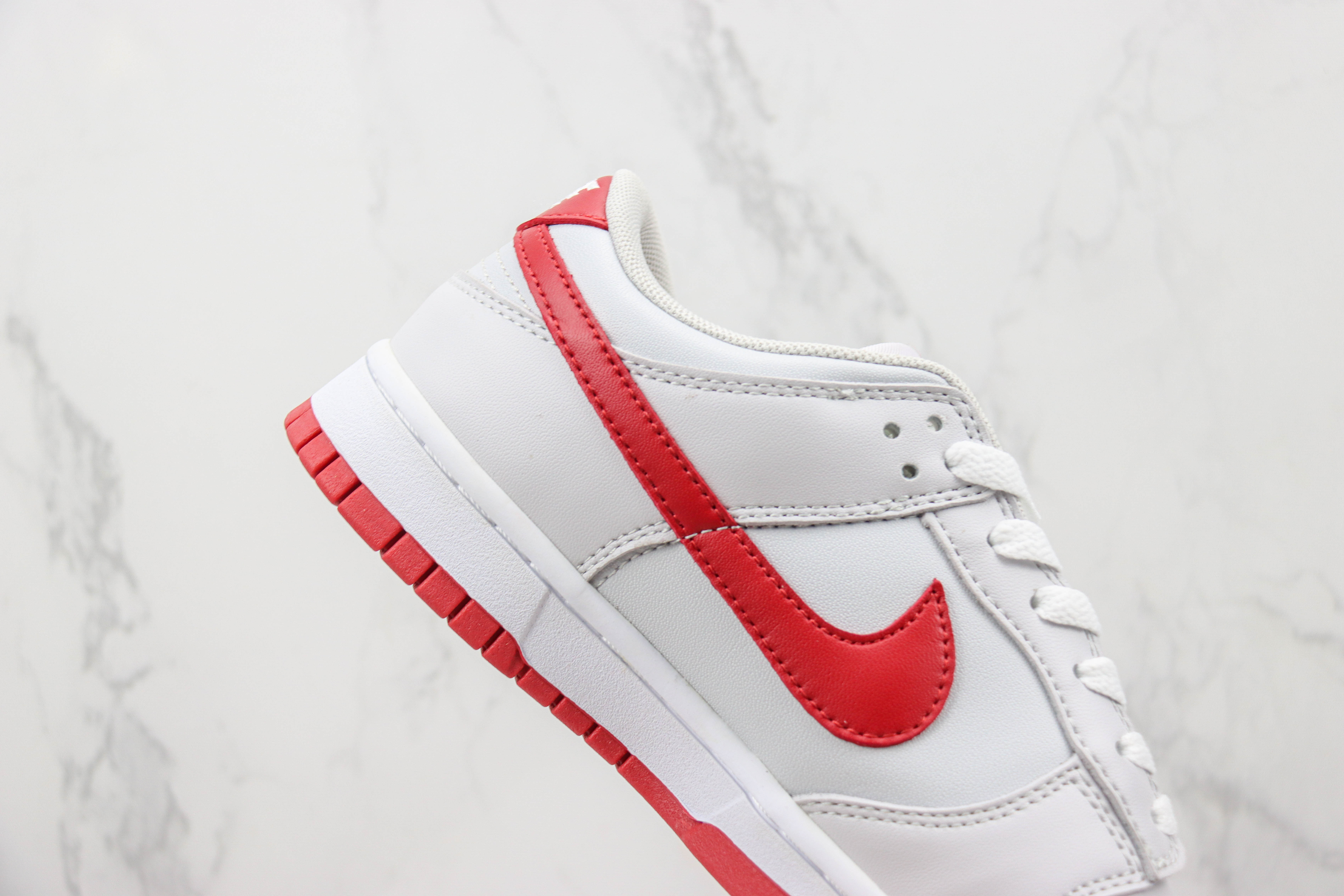 Nike Dunk Low Greyish Red