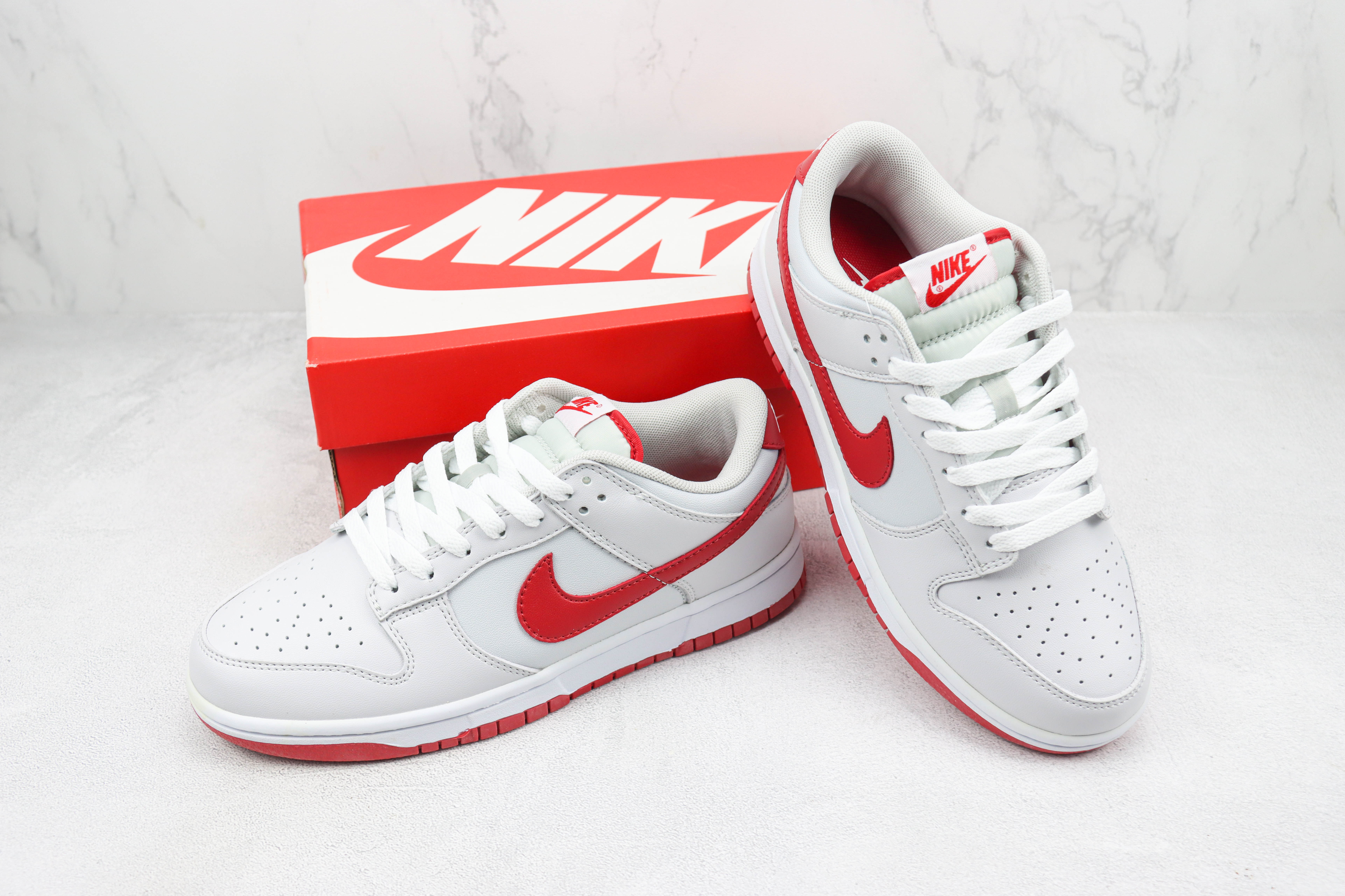 Nike Dunk Low Greyish Red