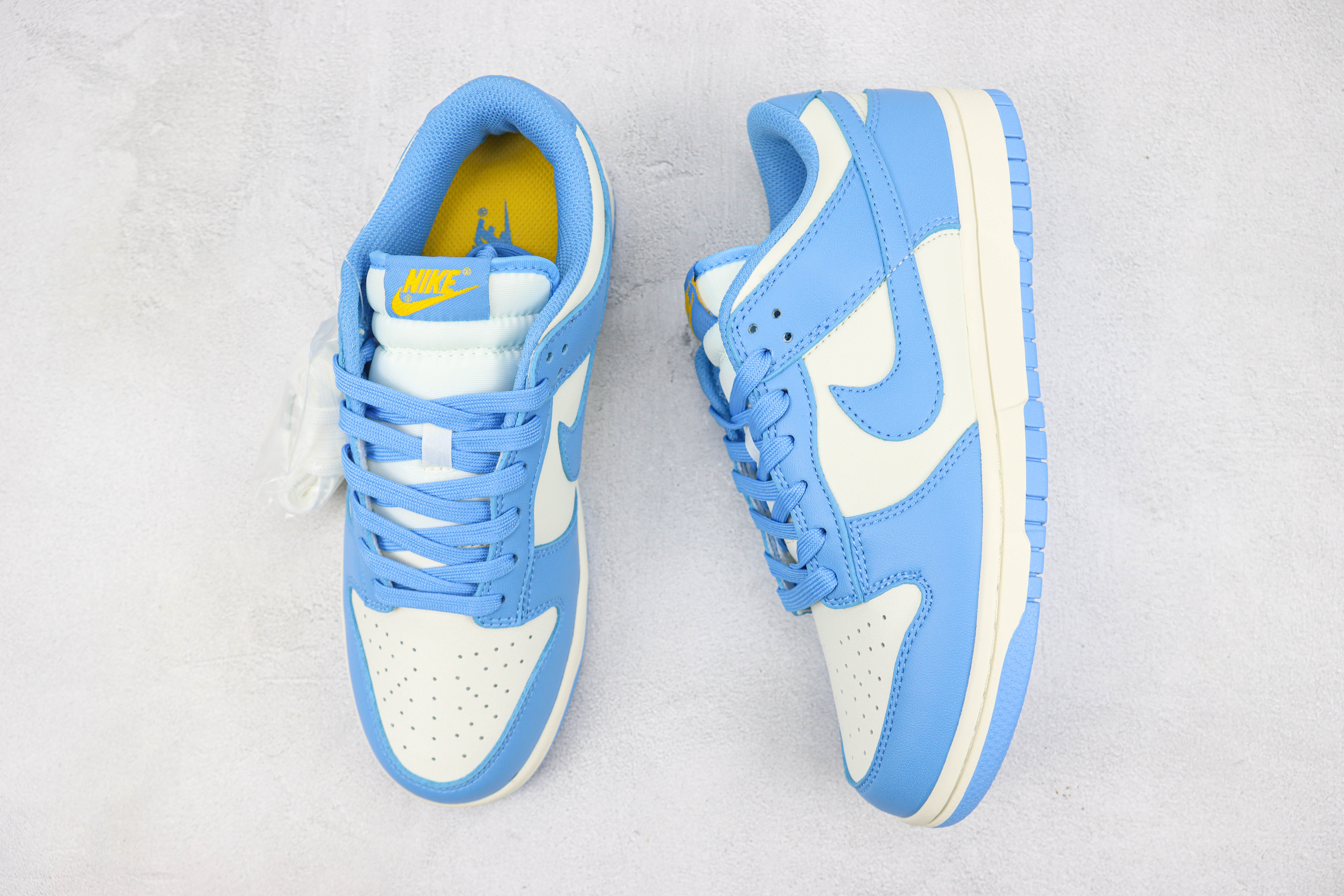 Nike Dunk Low North Carolina Blue