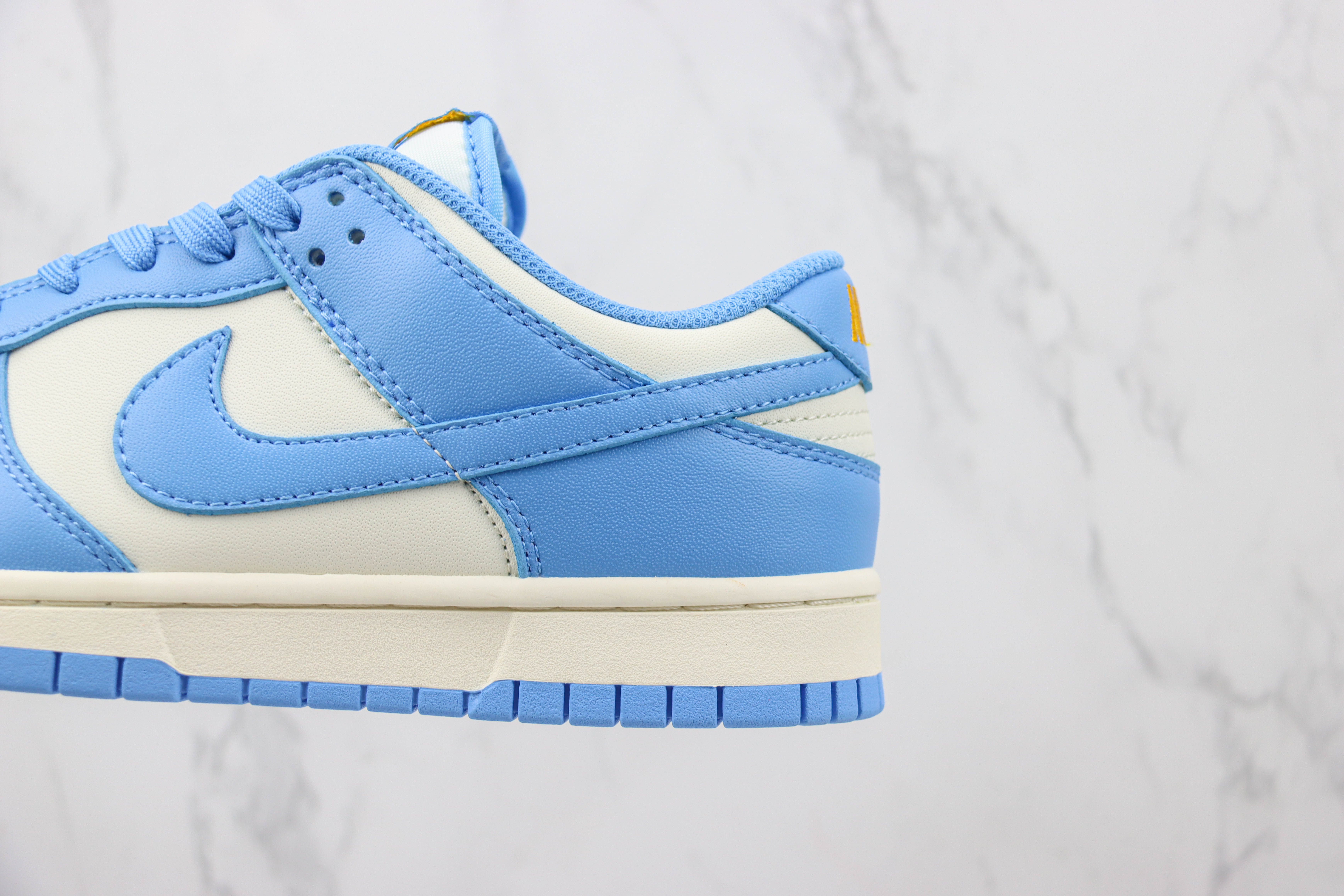 Nike Dunk Low North Carolina Blue
