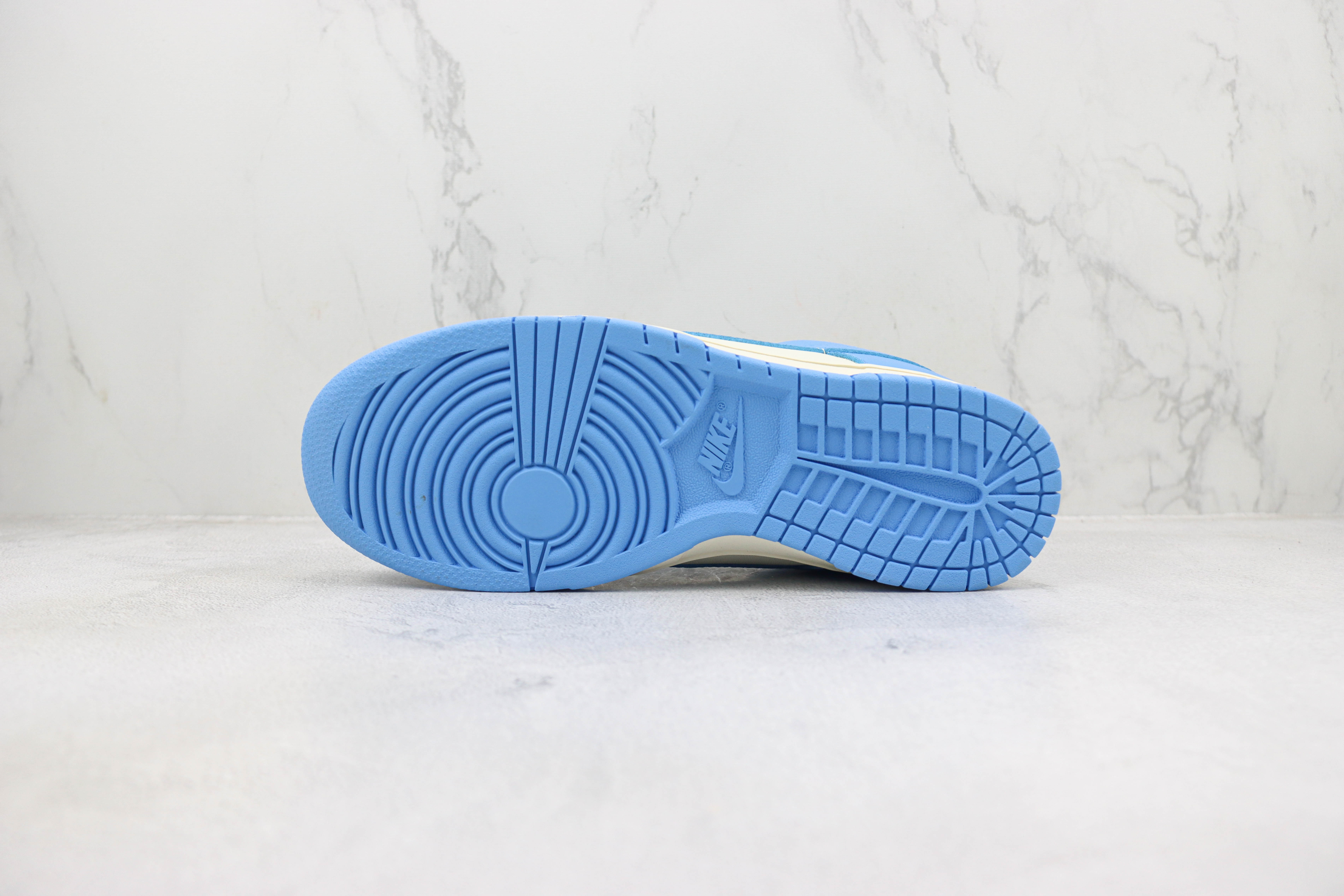 Nike Dunk Low North Carolina Blue