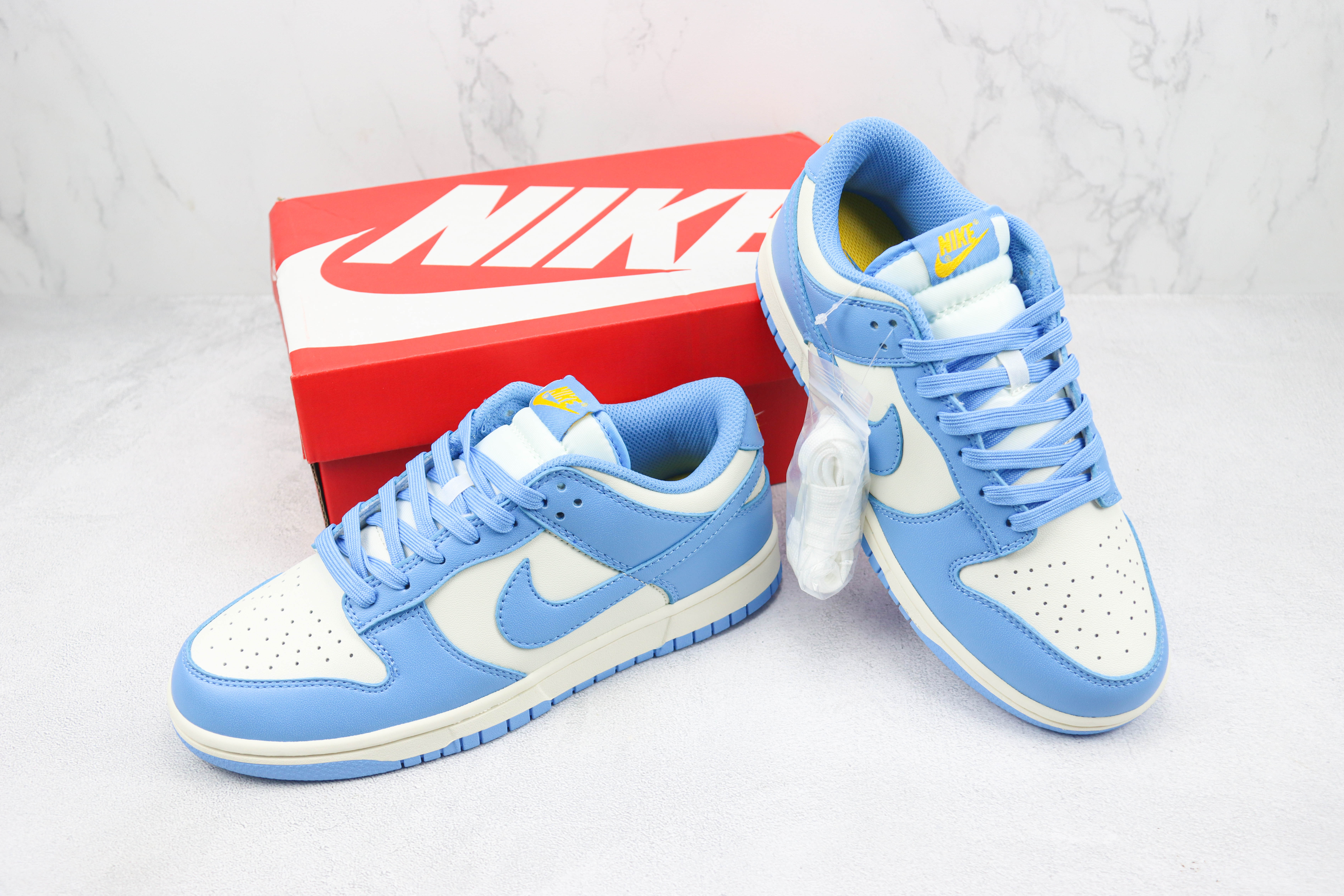 Nike Dunk Low North Carolina Blue