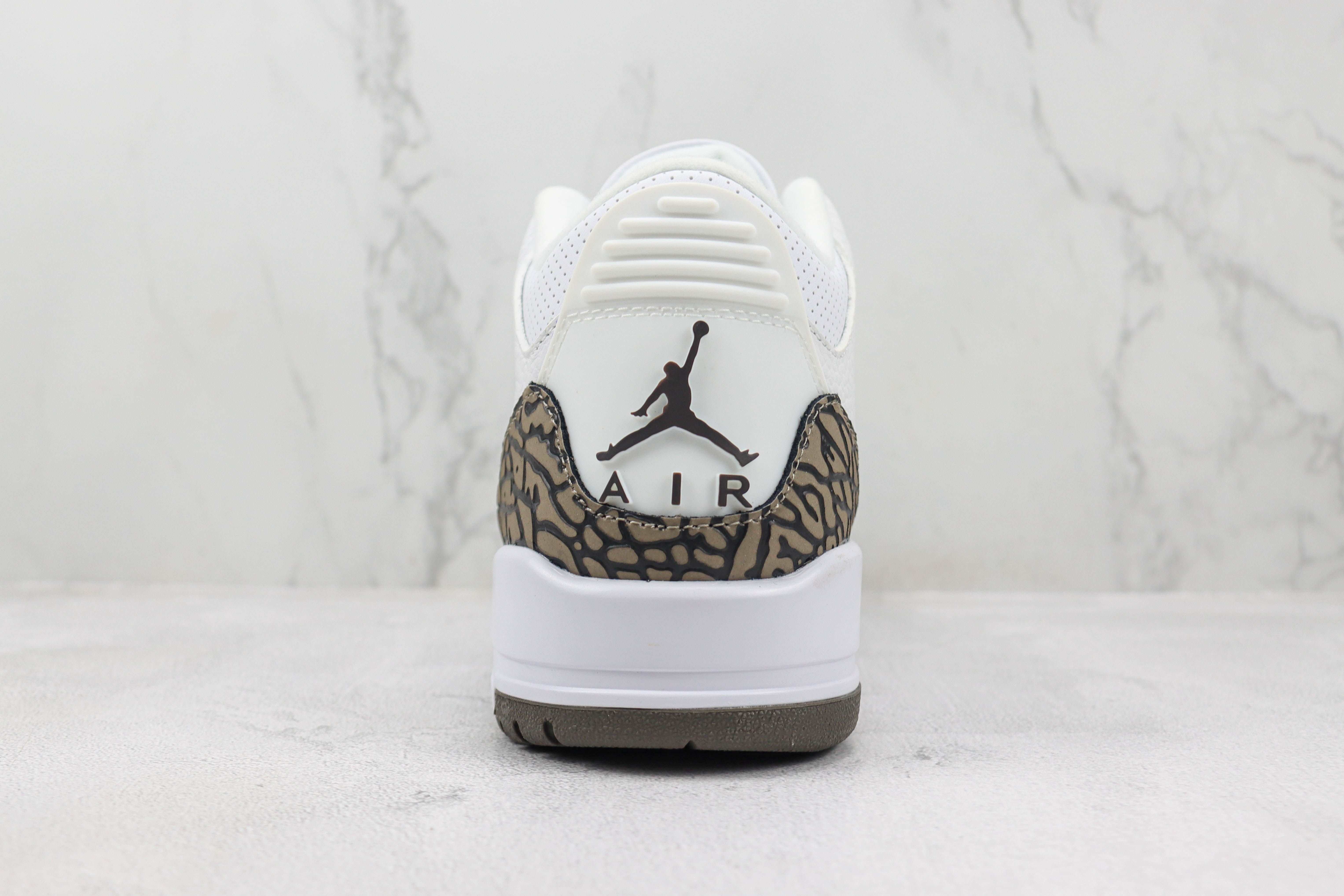 Air Jordan 3 “Mocha”