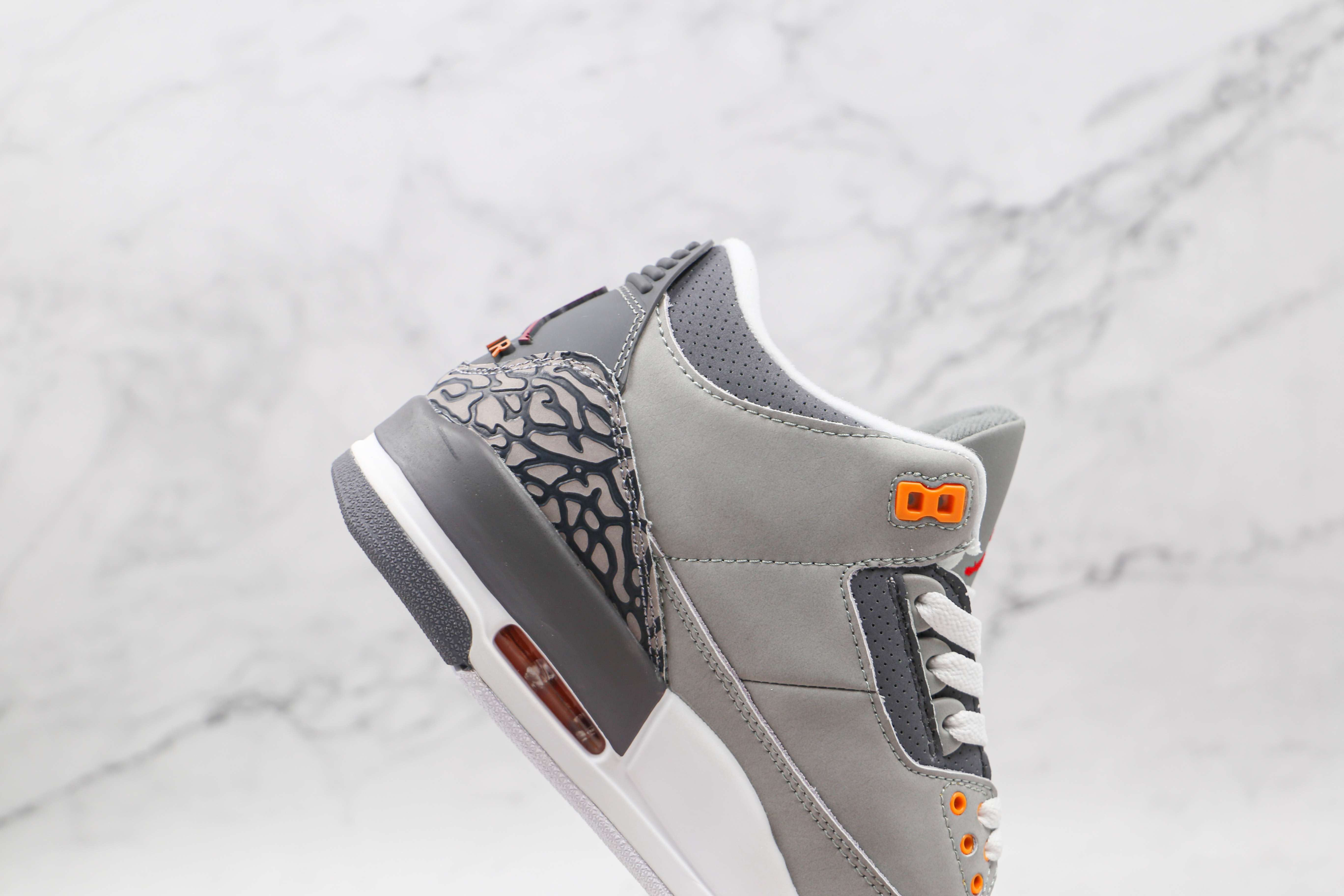Air Jordan 3 “Orewood Brown”