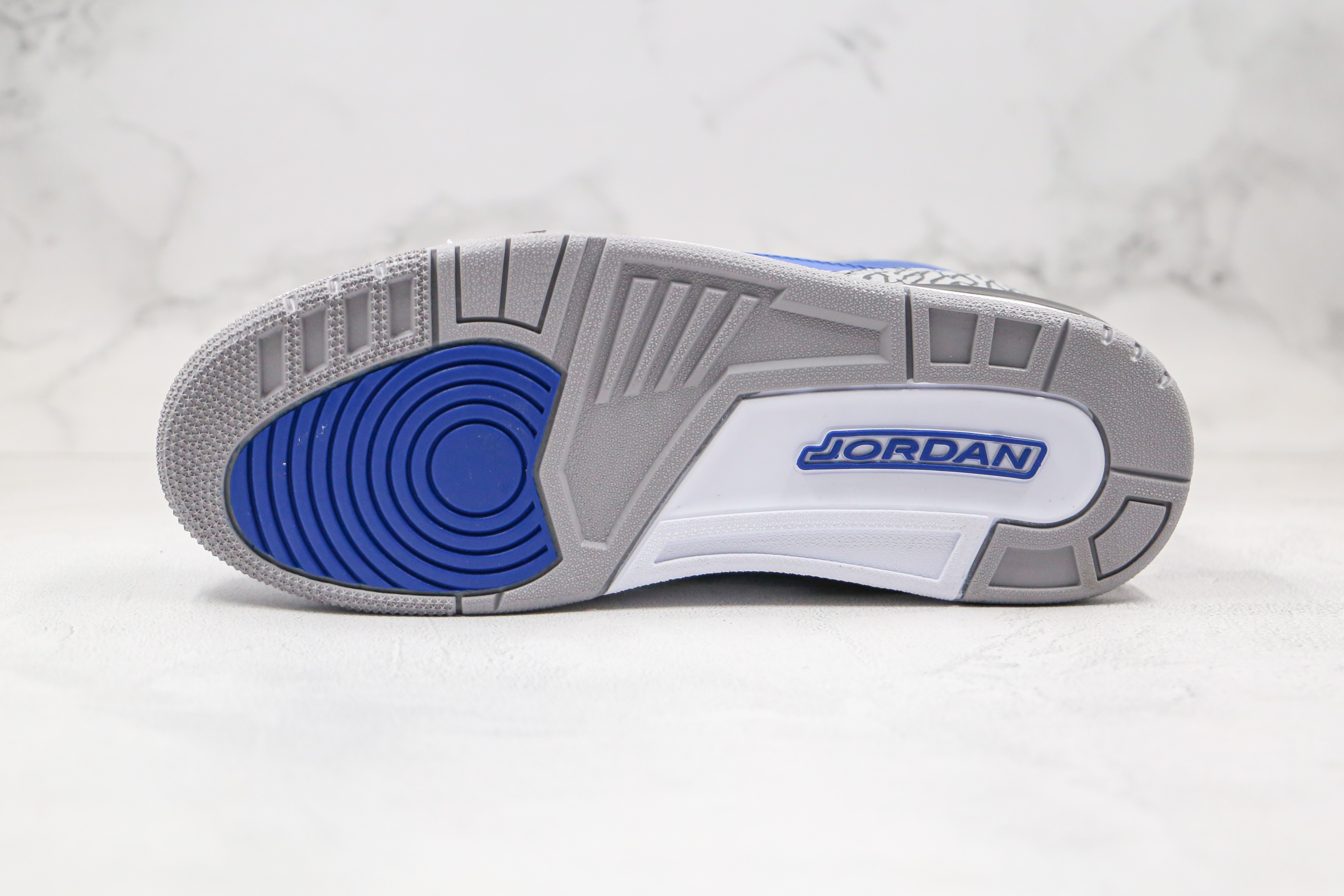 Air Jordan 3 “Varsity Royal”