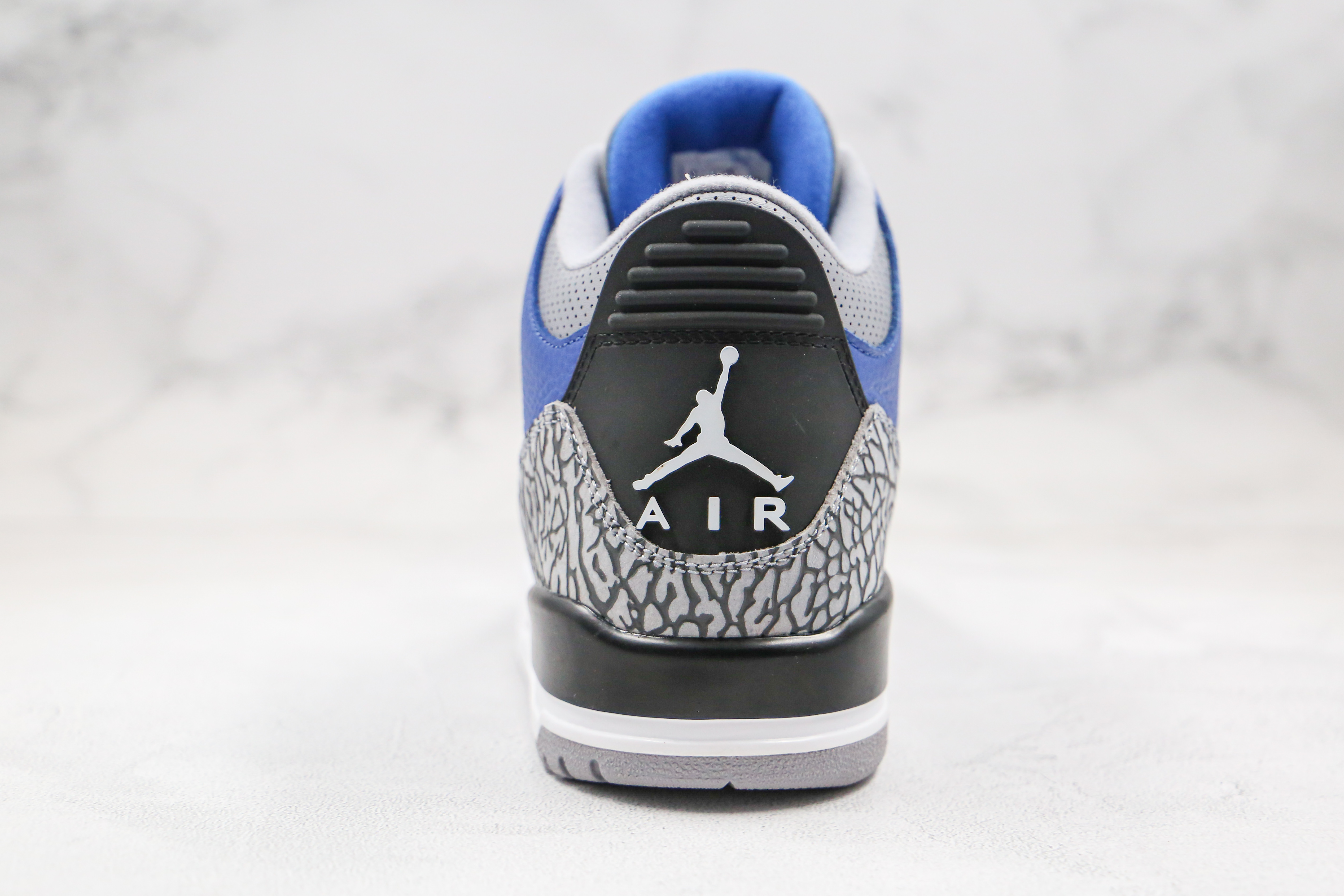 Air Jordan 3 “Varsity Royal”