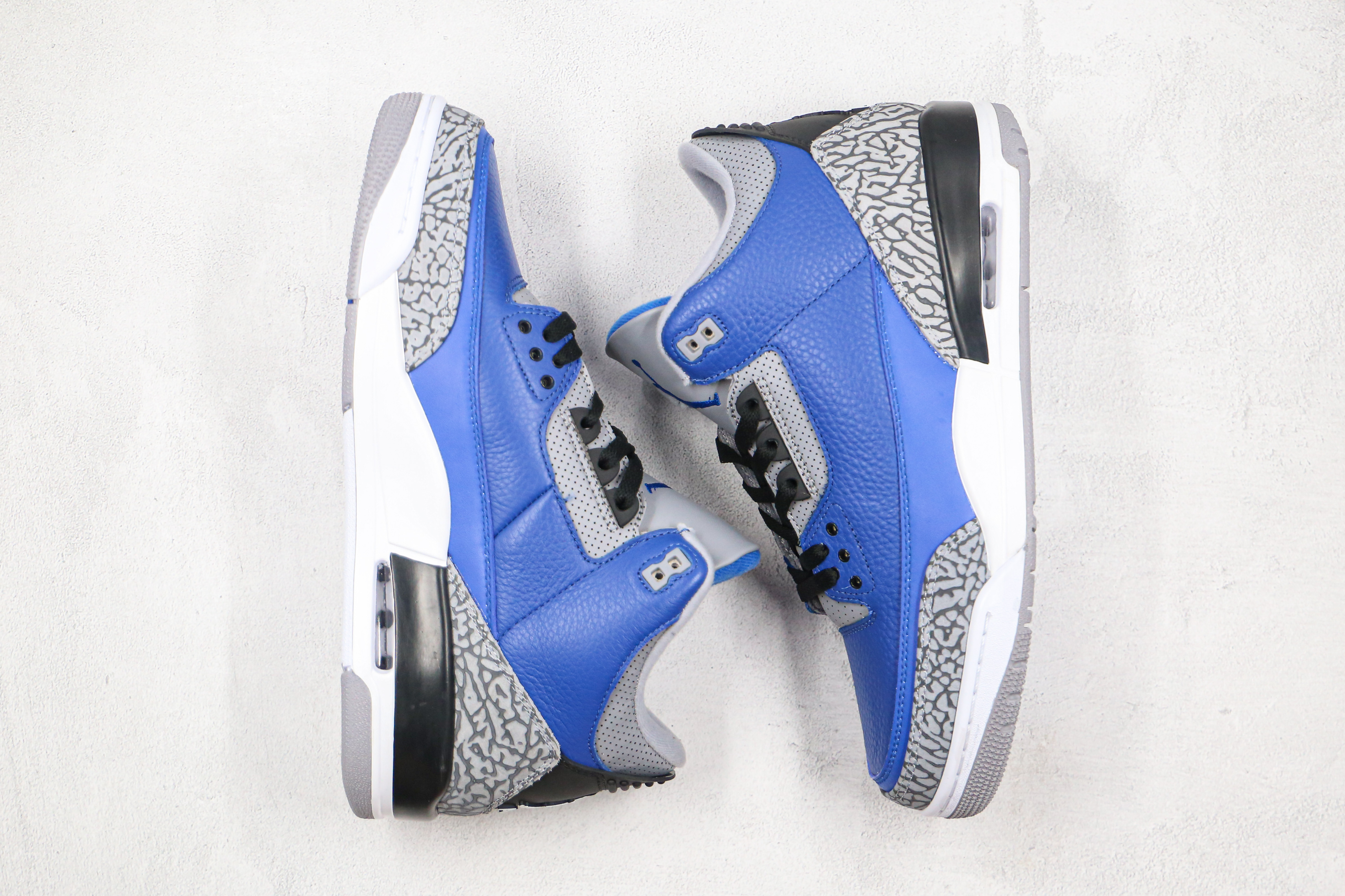 Air Jordan 3 “Varsity Royal”