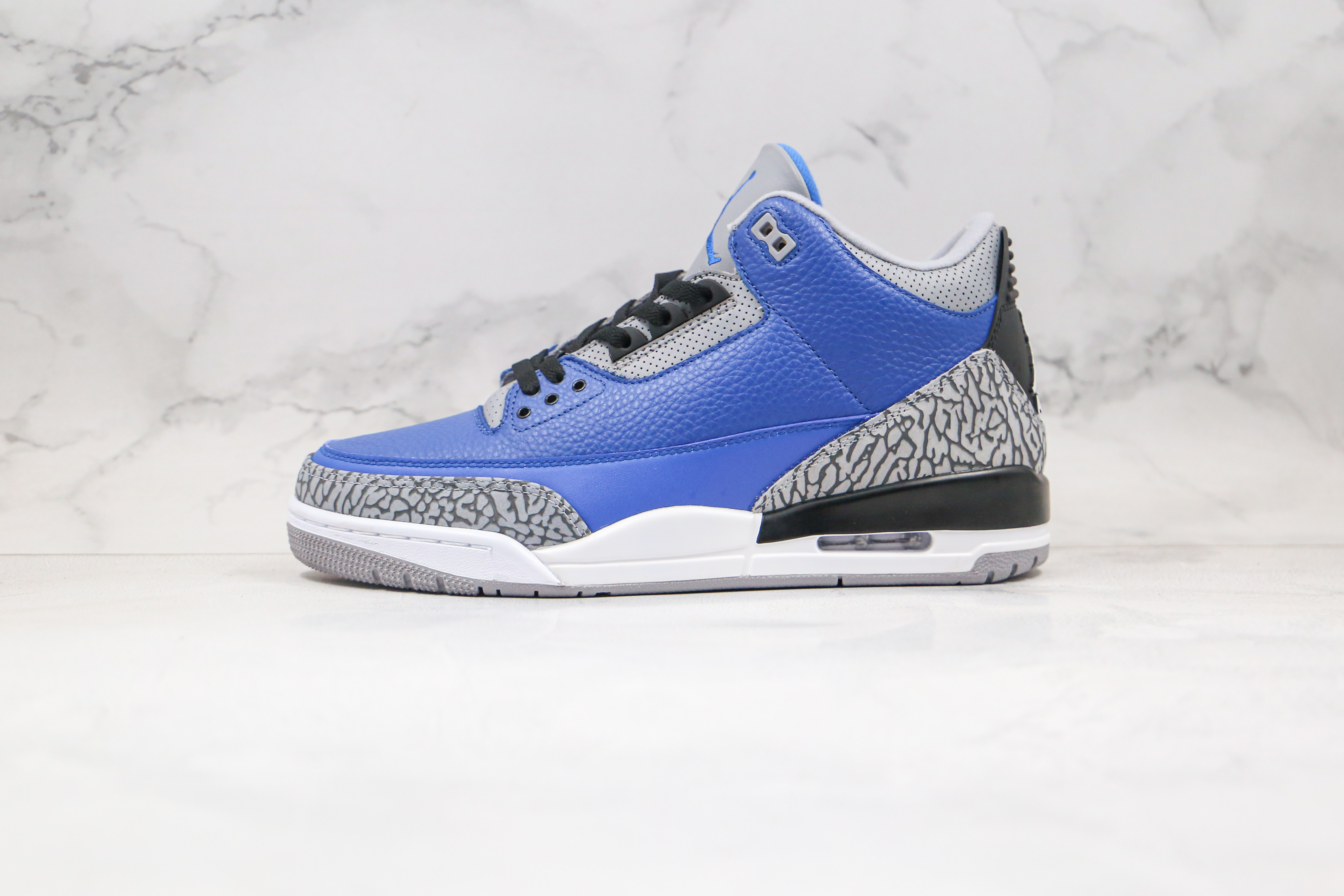 Air Jordan 3 “Varsity Royal”