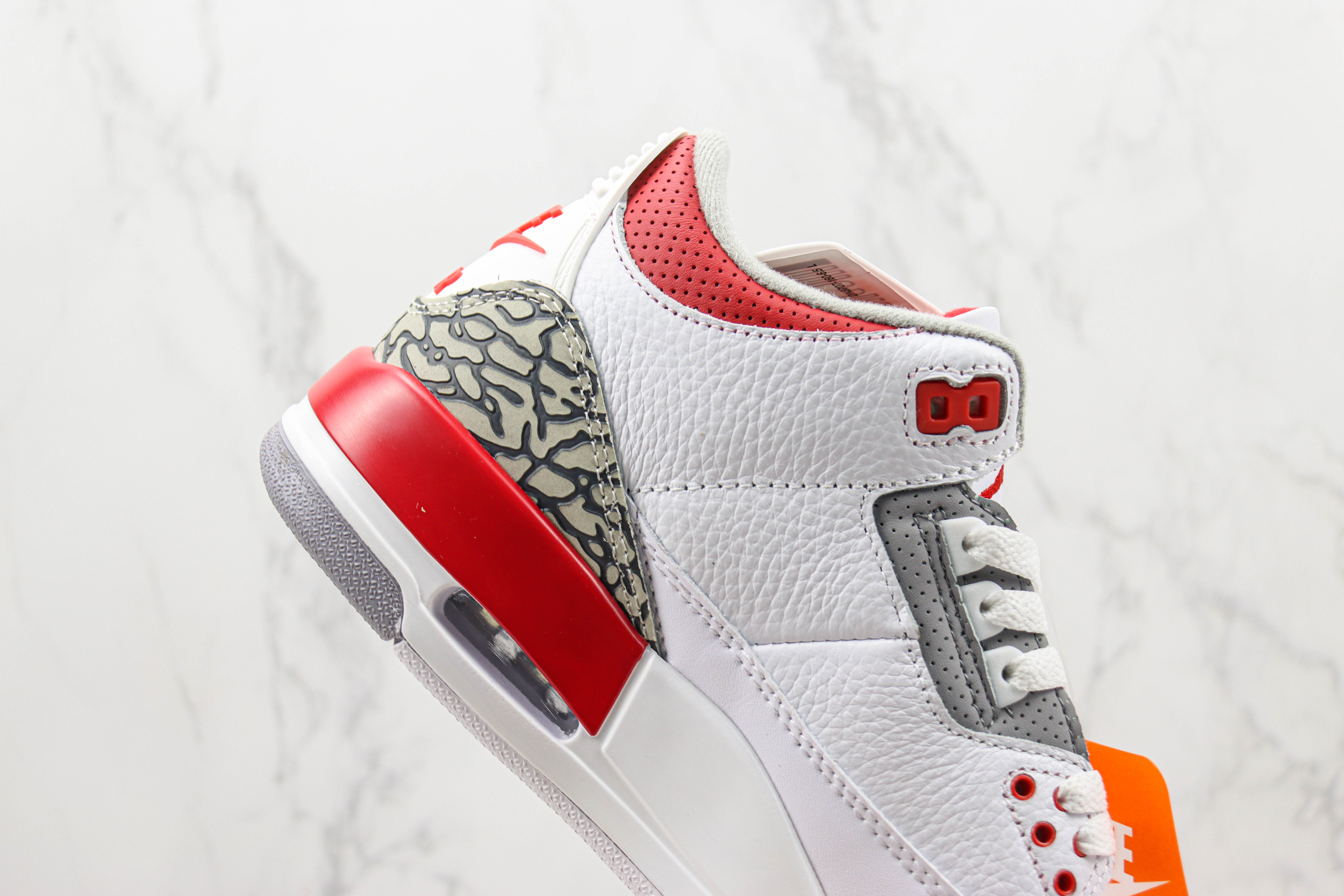 Air Jordan 3 OG “Fire Red” Vintage Flame Red