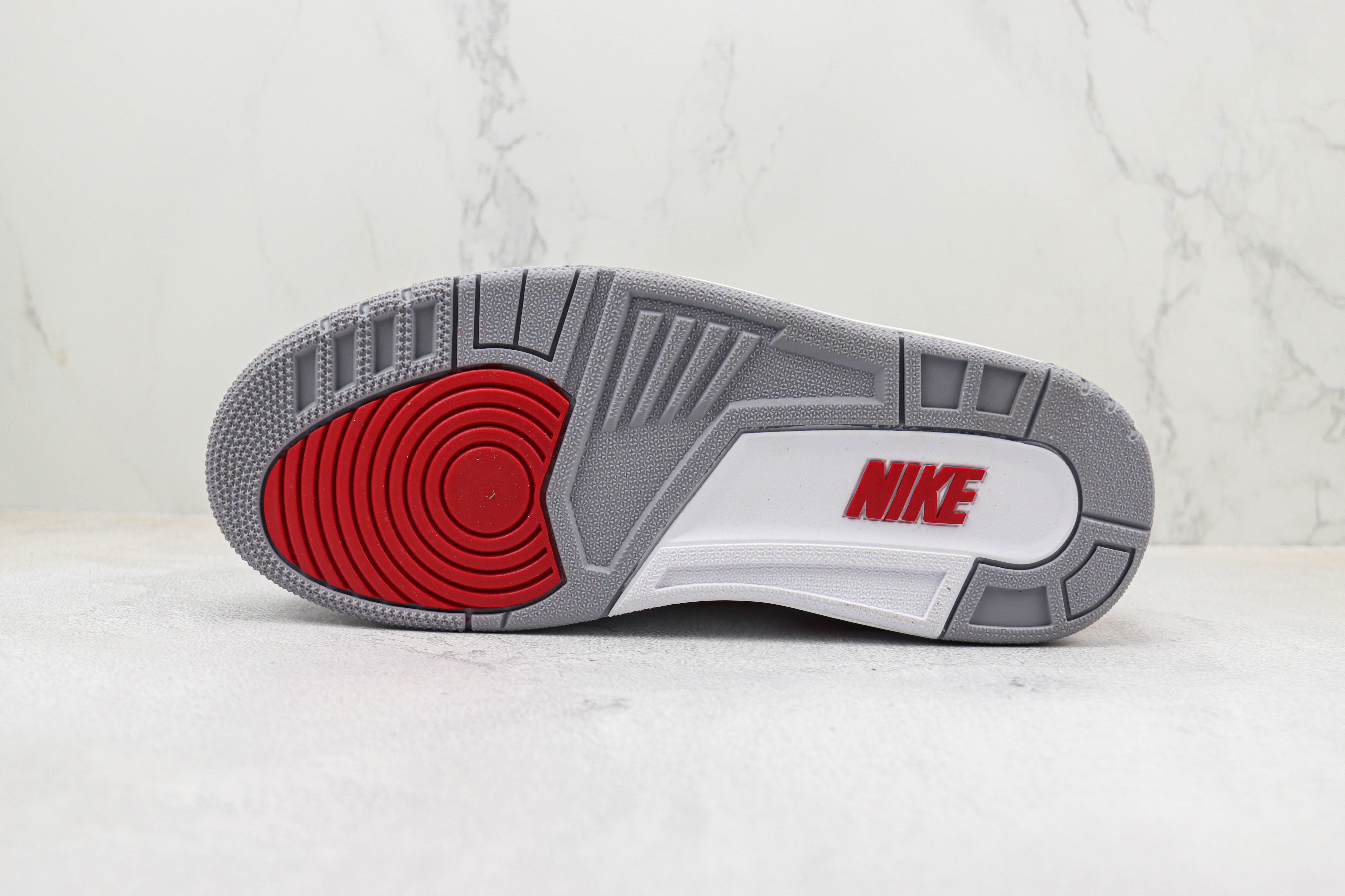 Air Jordan 3 OG “Fire Red” Vintage Flame Red