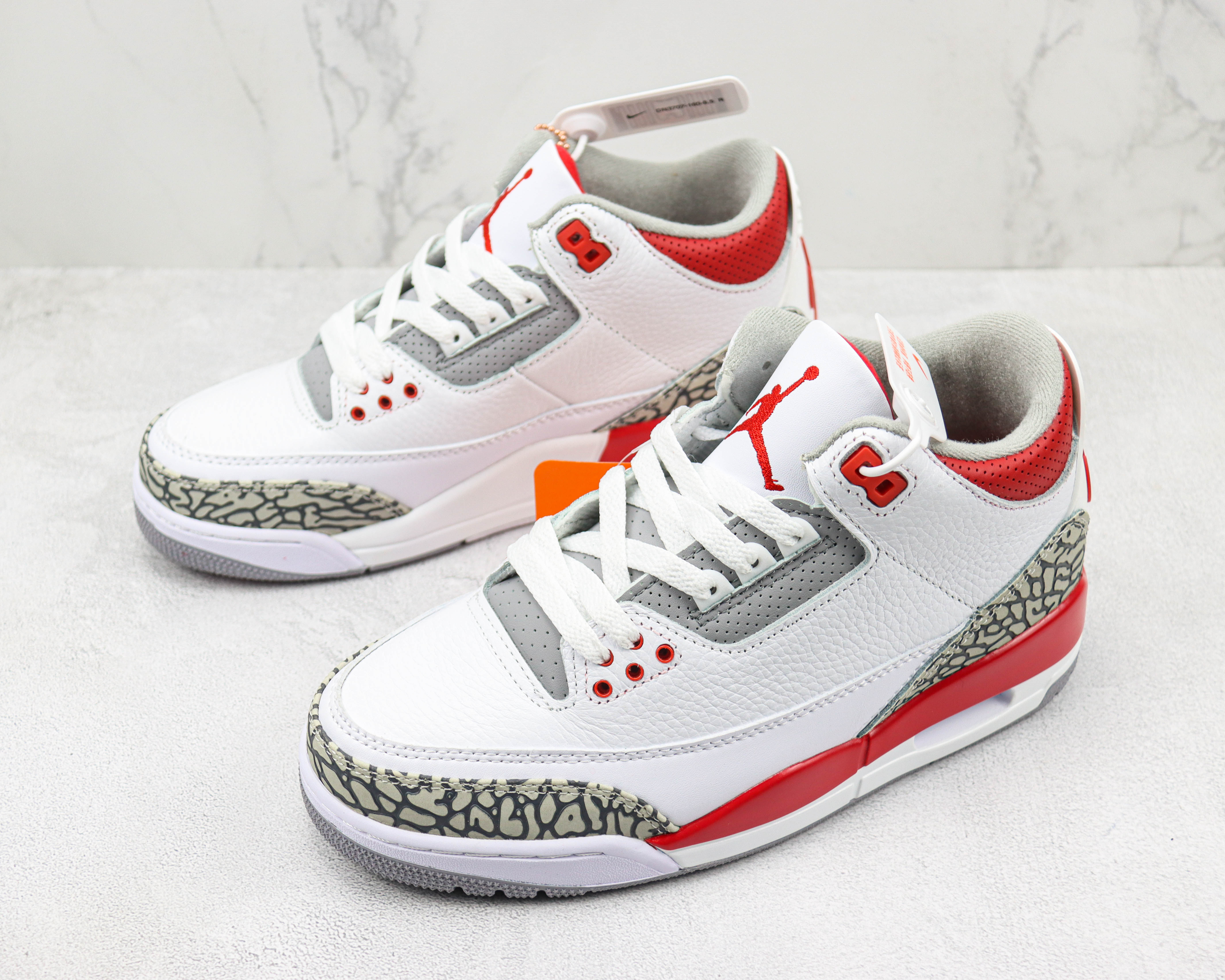 Air Jordan 3 OG “Fire Red” Vintage Flame Red