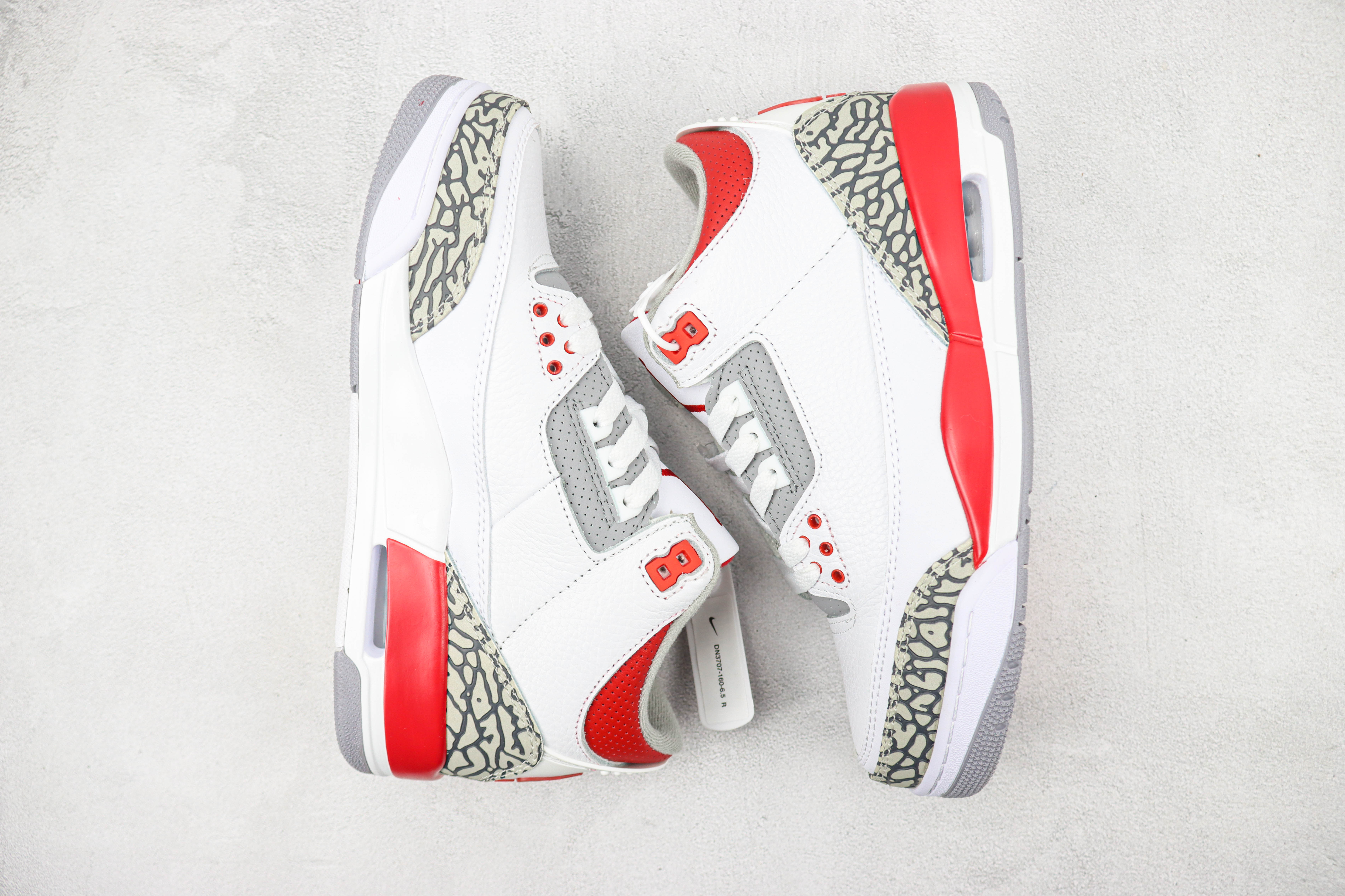 Air Jordan 3 OG “Fire Red” Vintage Flame Red